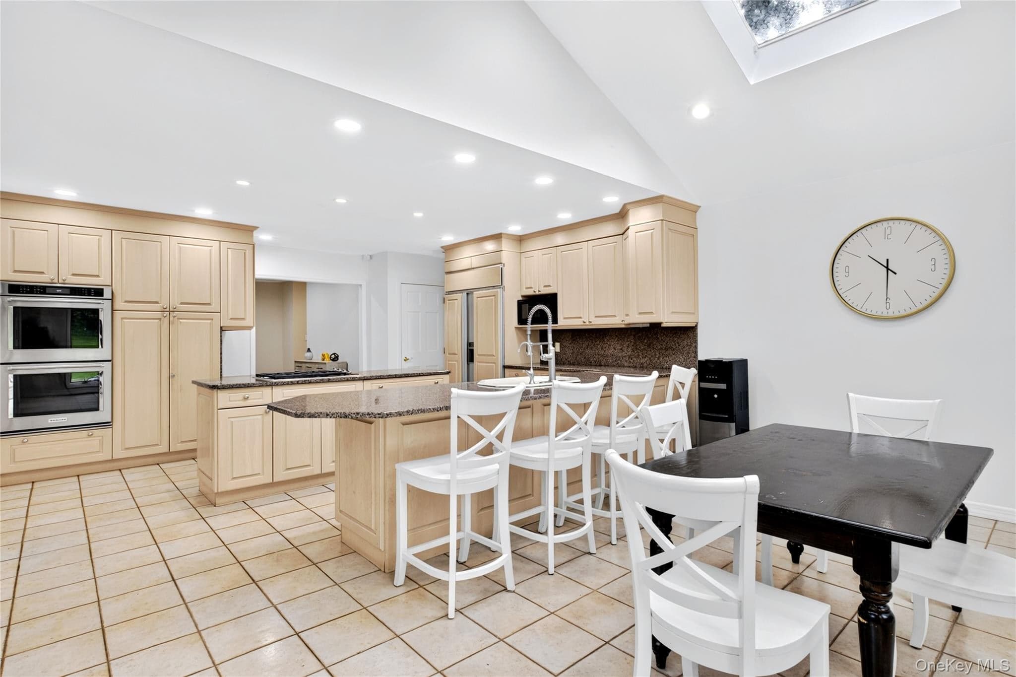 14 Maplewood Lane thumbnail 9