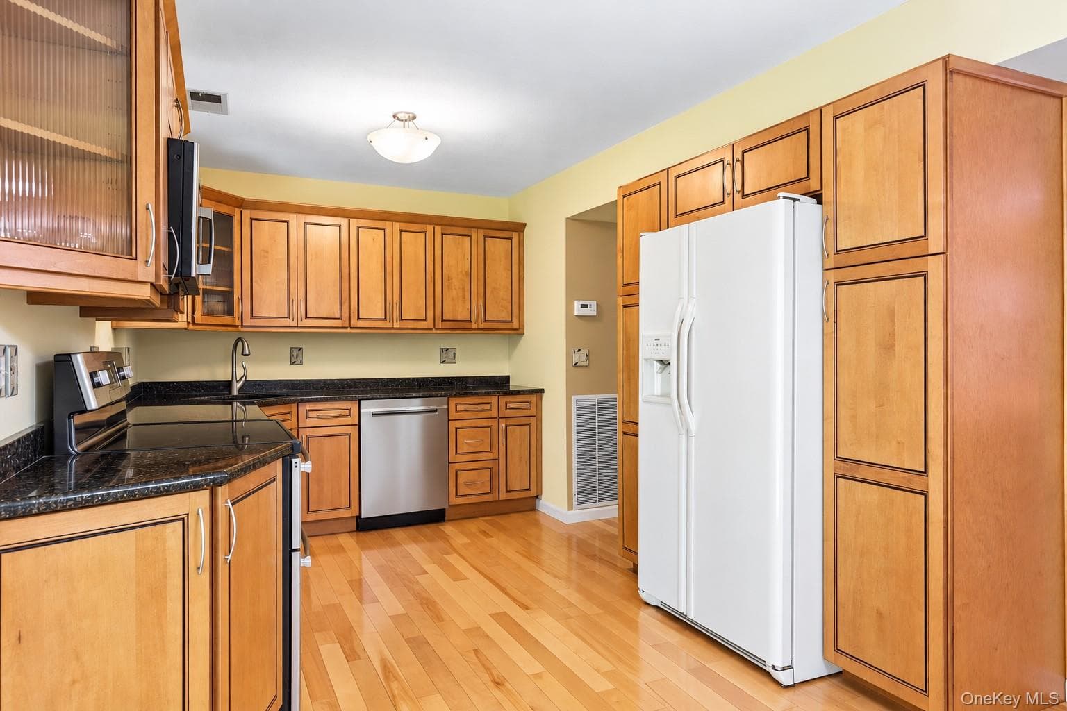 24 Huntington Commons thumbnail 9