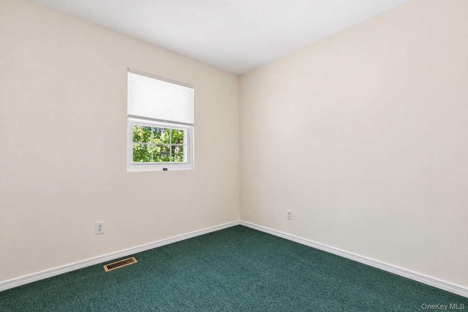 24 Huntington Commons thumbnail 16