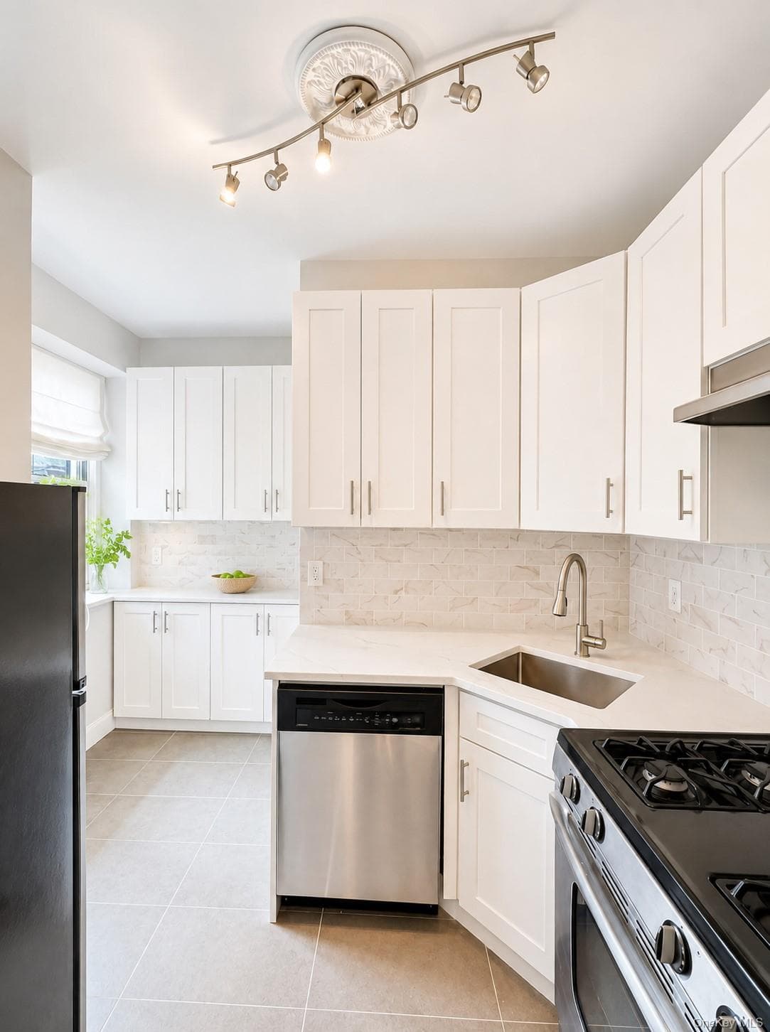 60 W Broad Street Unit: 1L thumbnail 9