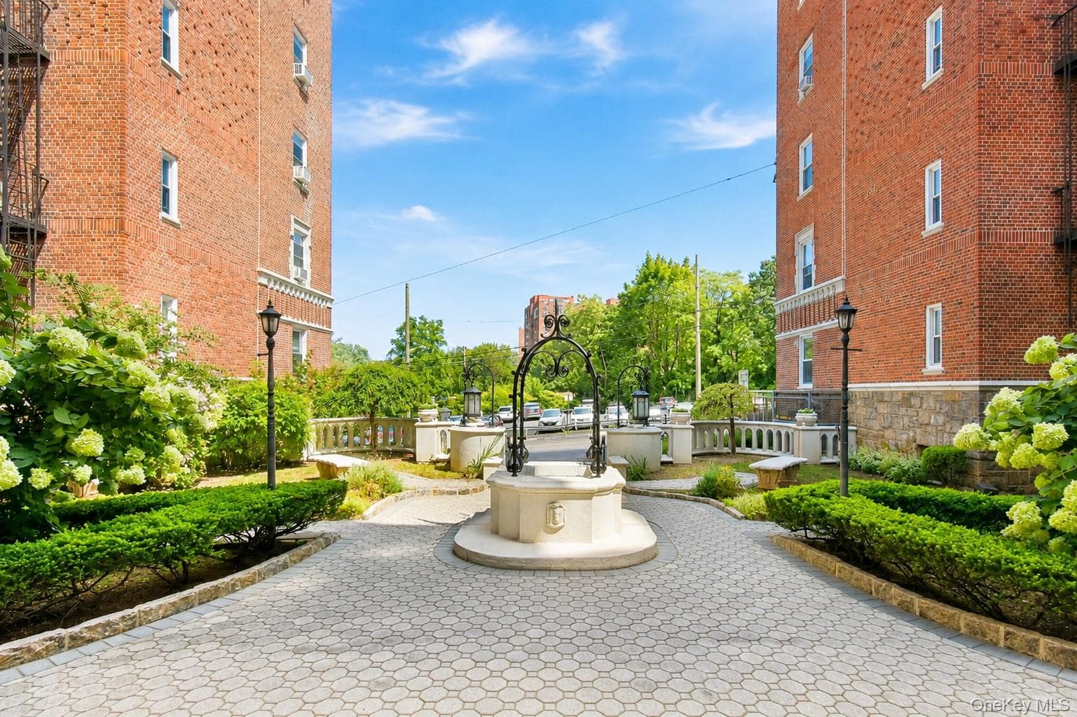 60 W Broad Street Unit: 1L thumbnail 2