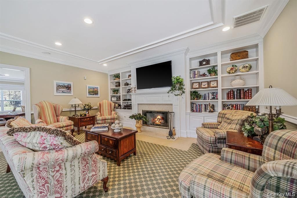 29 Golden Spruce Drive thumbnail 36