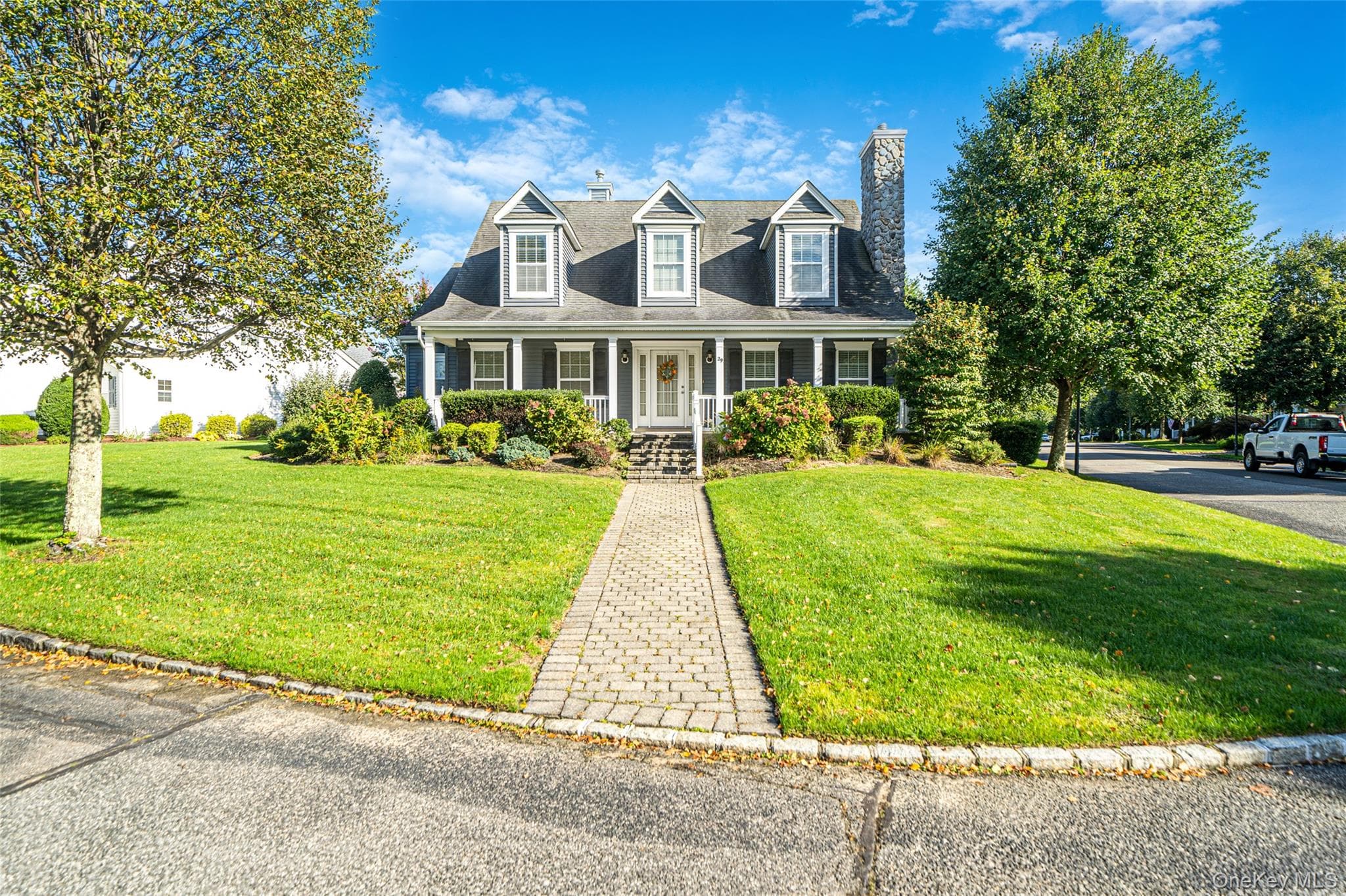 29 Golden Spruce Drive photo 1