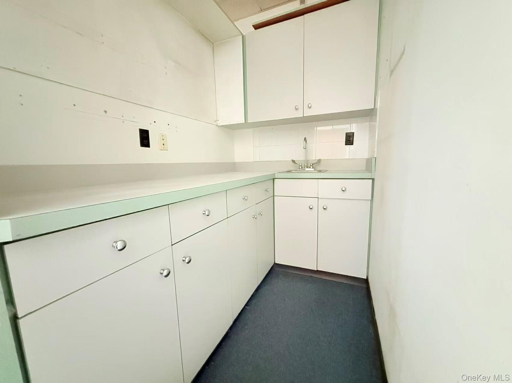 7 Chatham Square Unit: 704 thumbnail 6