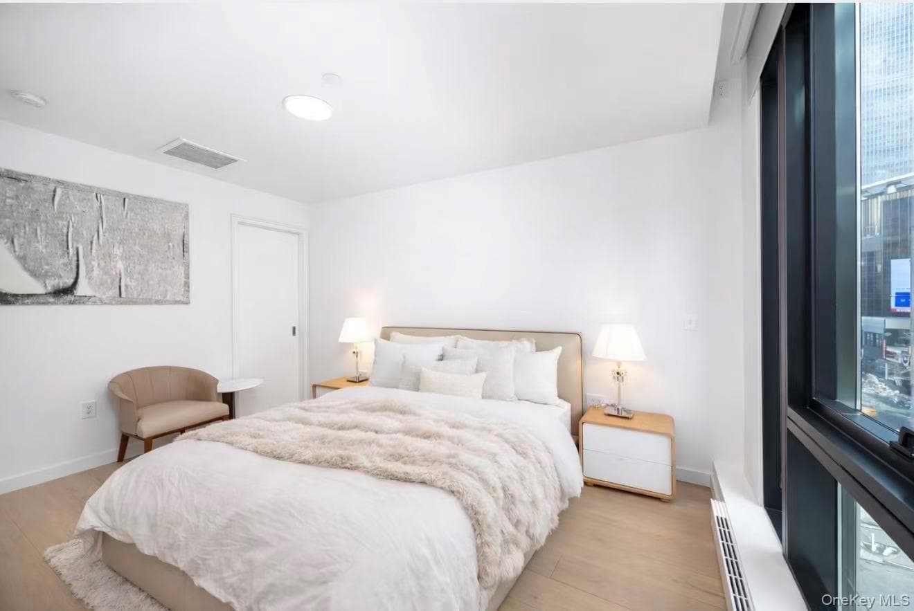 300 W 30th Street Unit: 10D thumbnail 4