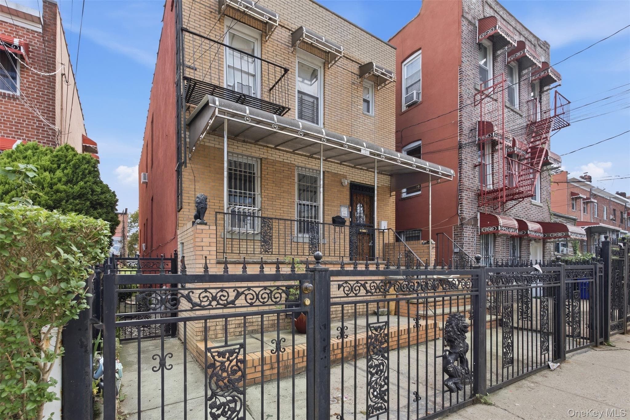 1038 E 224th Street thumbnail 4