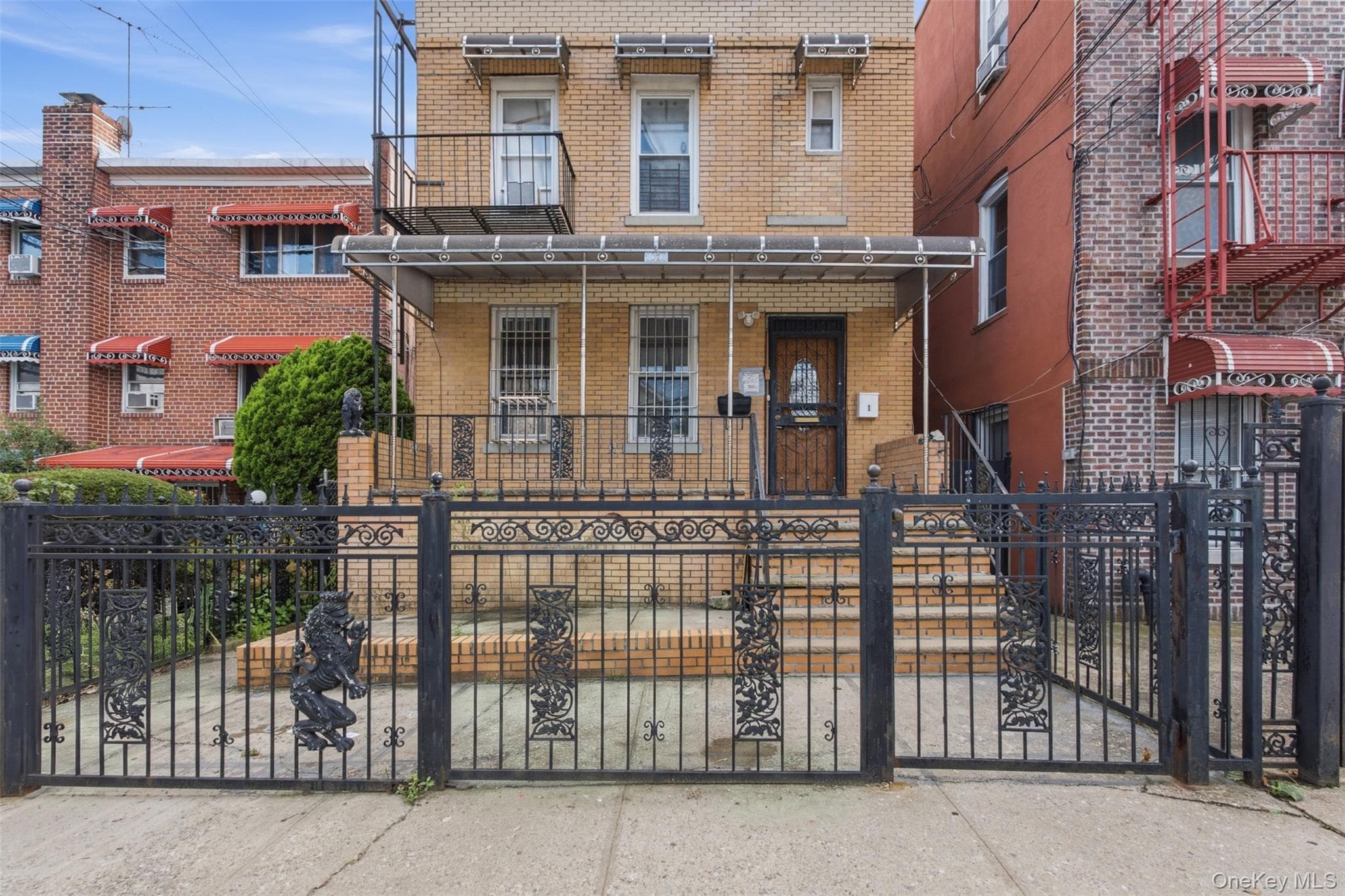 1038 E 224th Street thumbnail 3