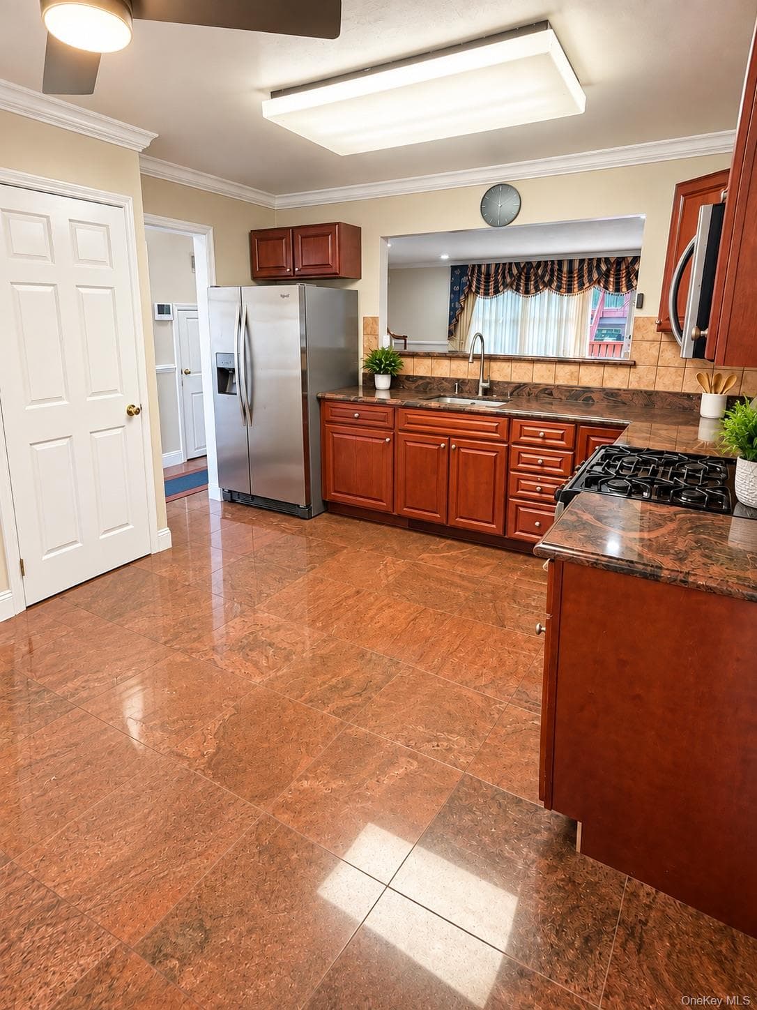 1601 Johnson Avenue Unit: 35 thumbnail 6