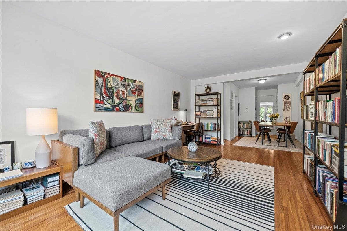 601 Kappock Street Unit: 2F thumbnail 2