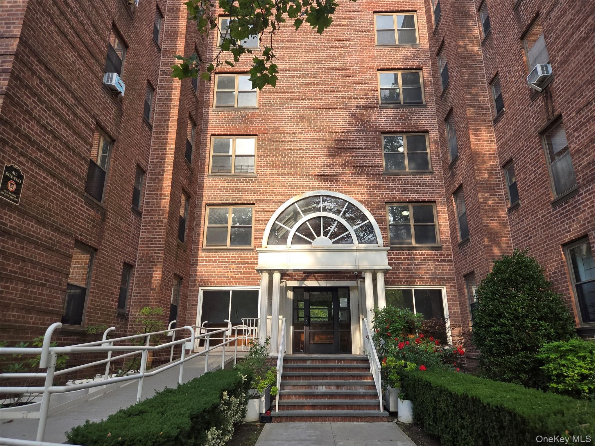 2190 Brigham Street Unit: 4B, Brooklyn