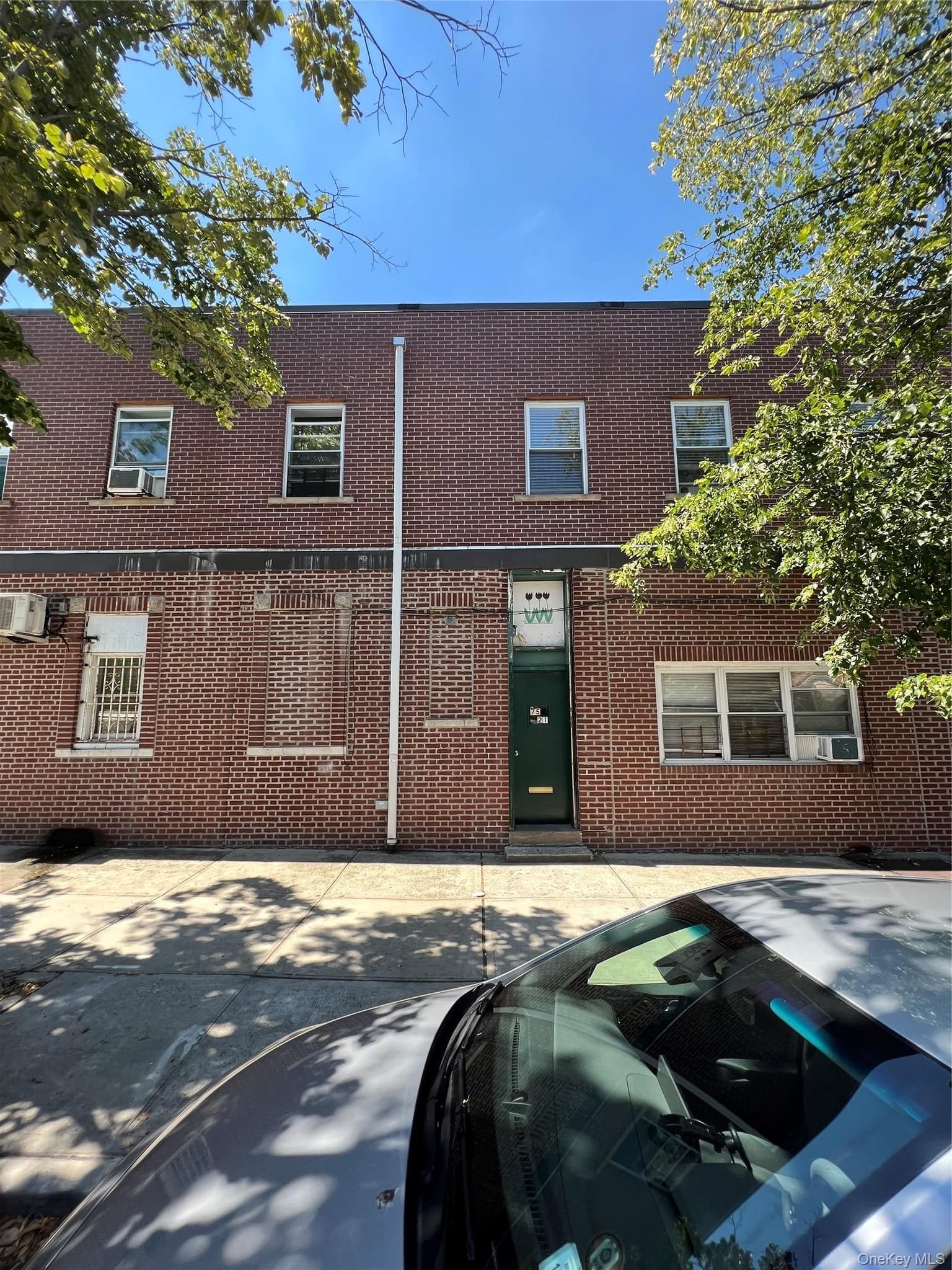 75-21 Myrtle Avenue thumbnail 3