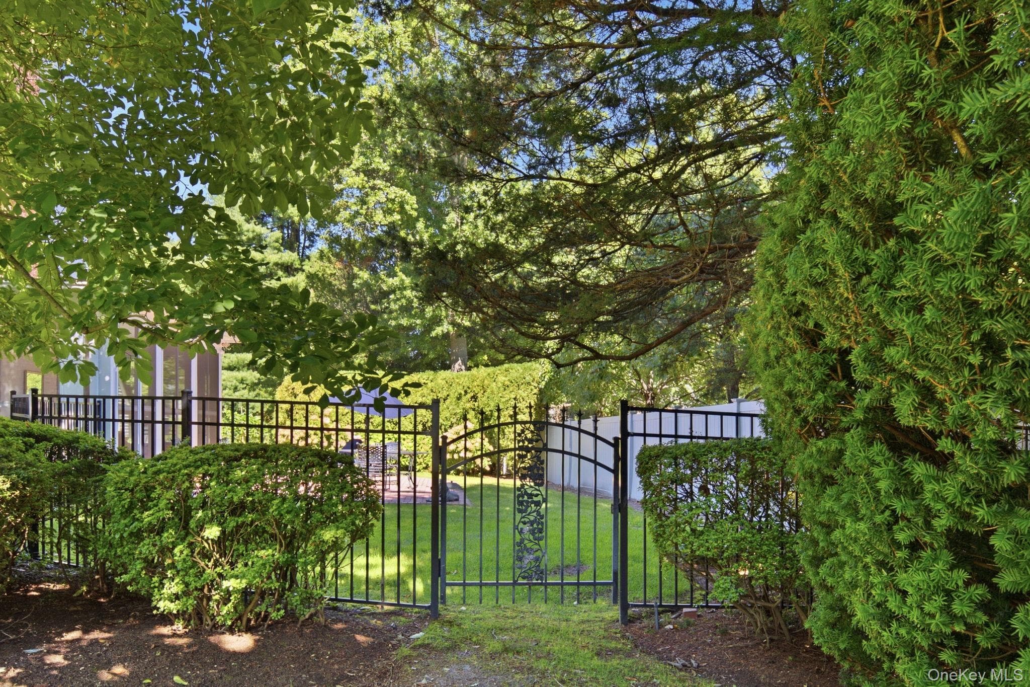 75 Dewey Street thumbnail 29