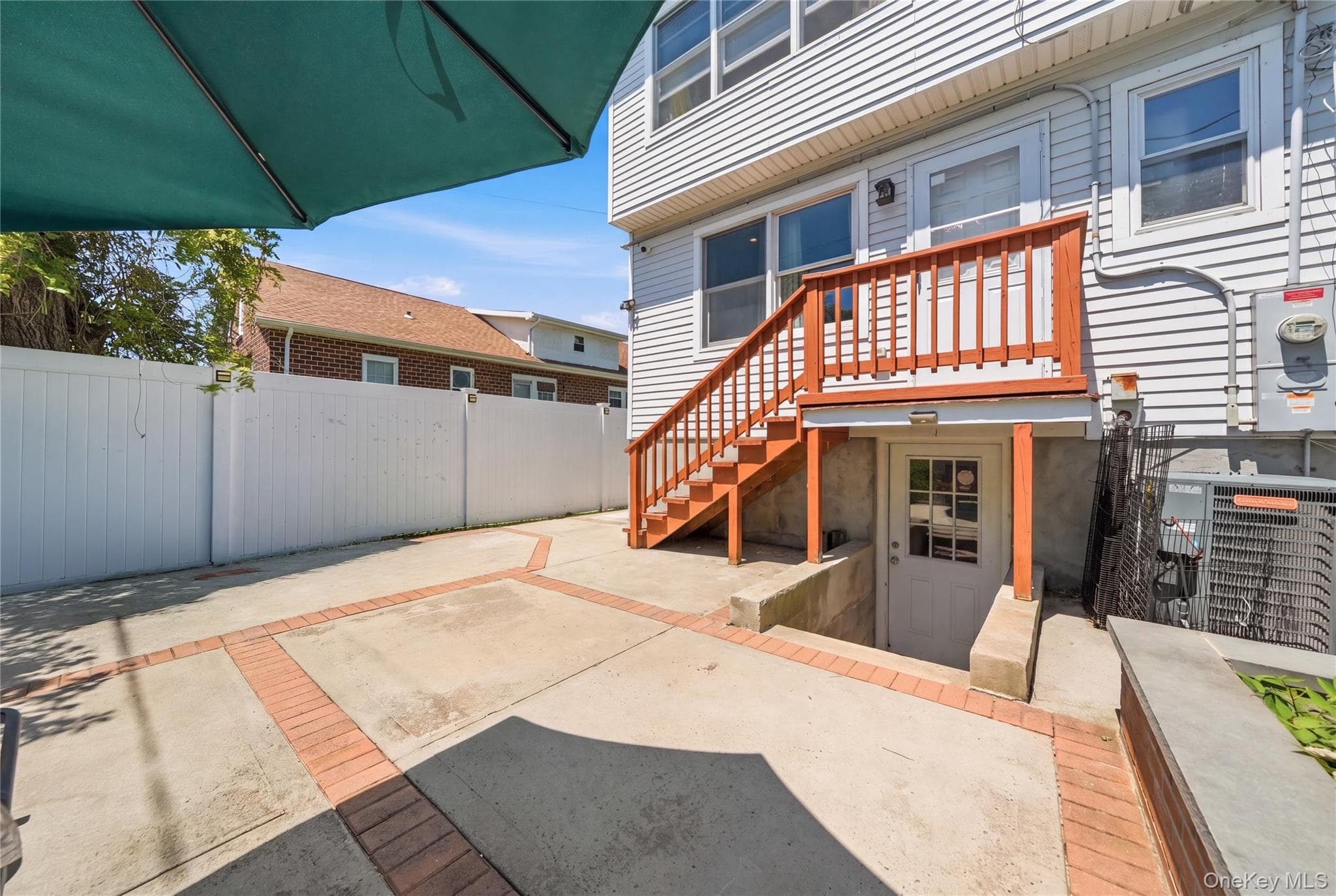 50 E Pine Street thumbnail 16