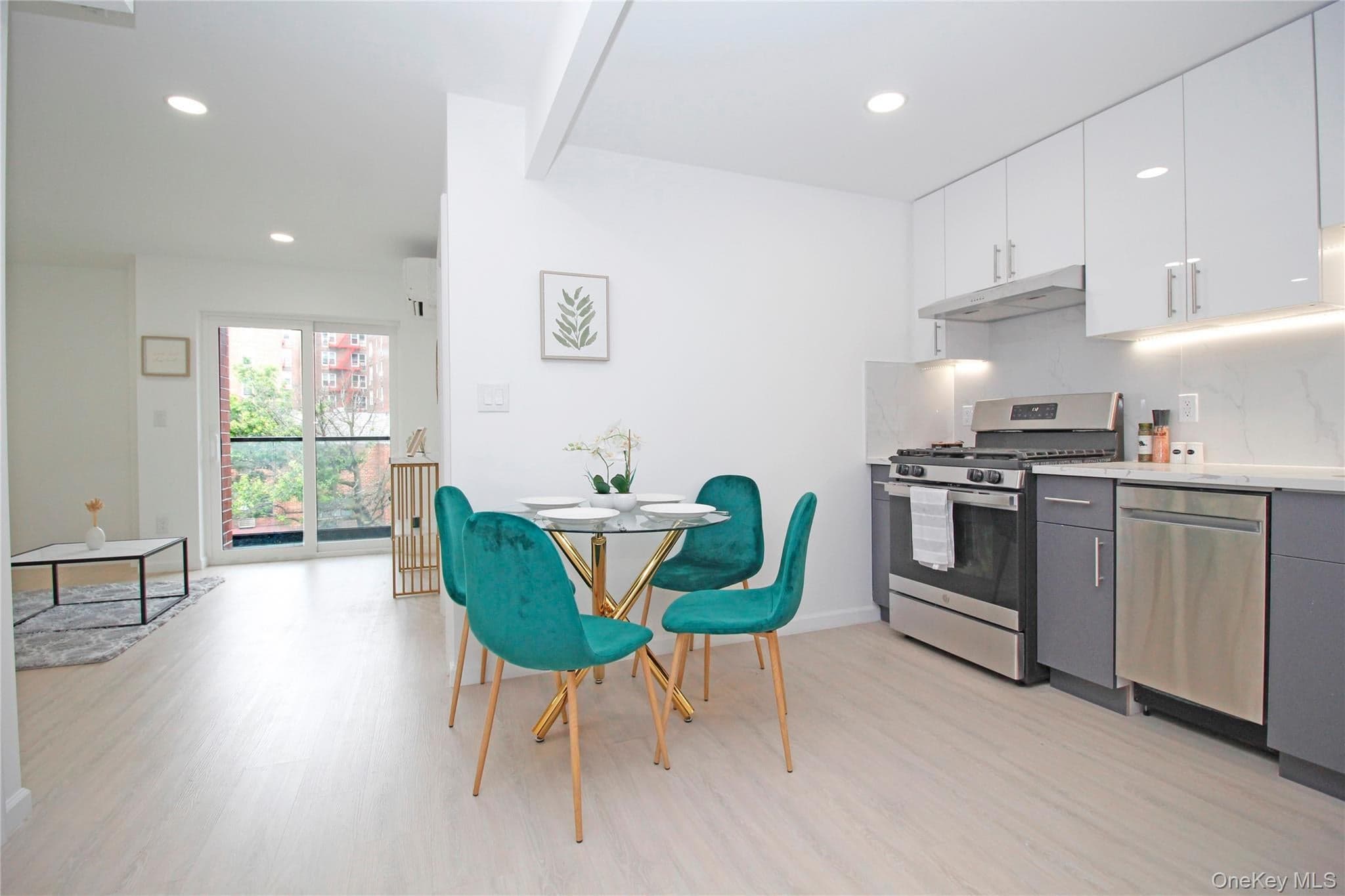 13450 Blossom Avenue Unit: 4C thumbnail 4