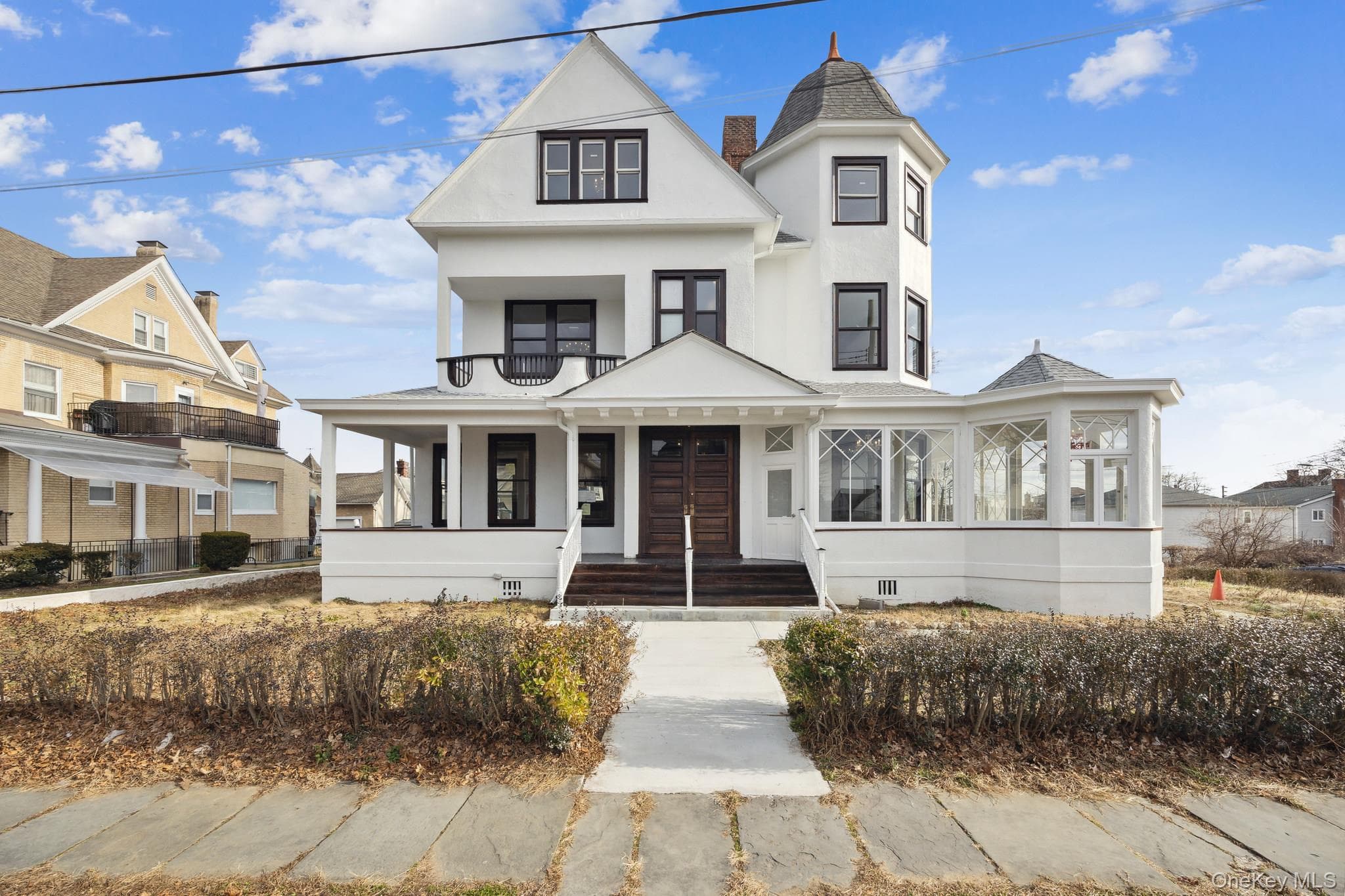 101 Summit Avenue photo 1