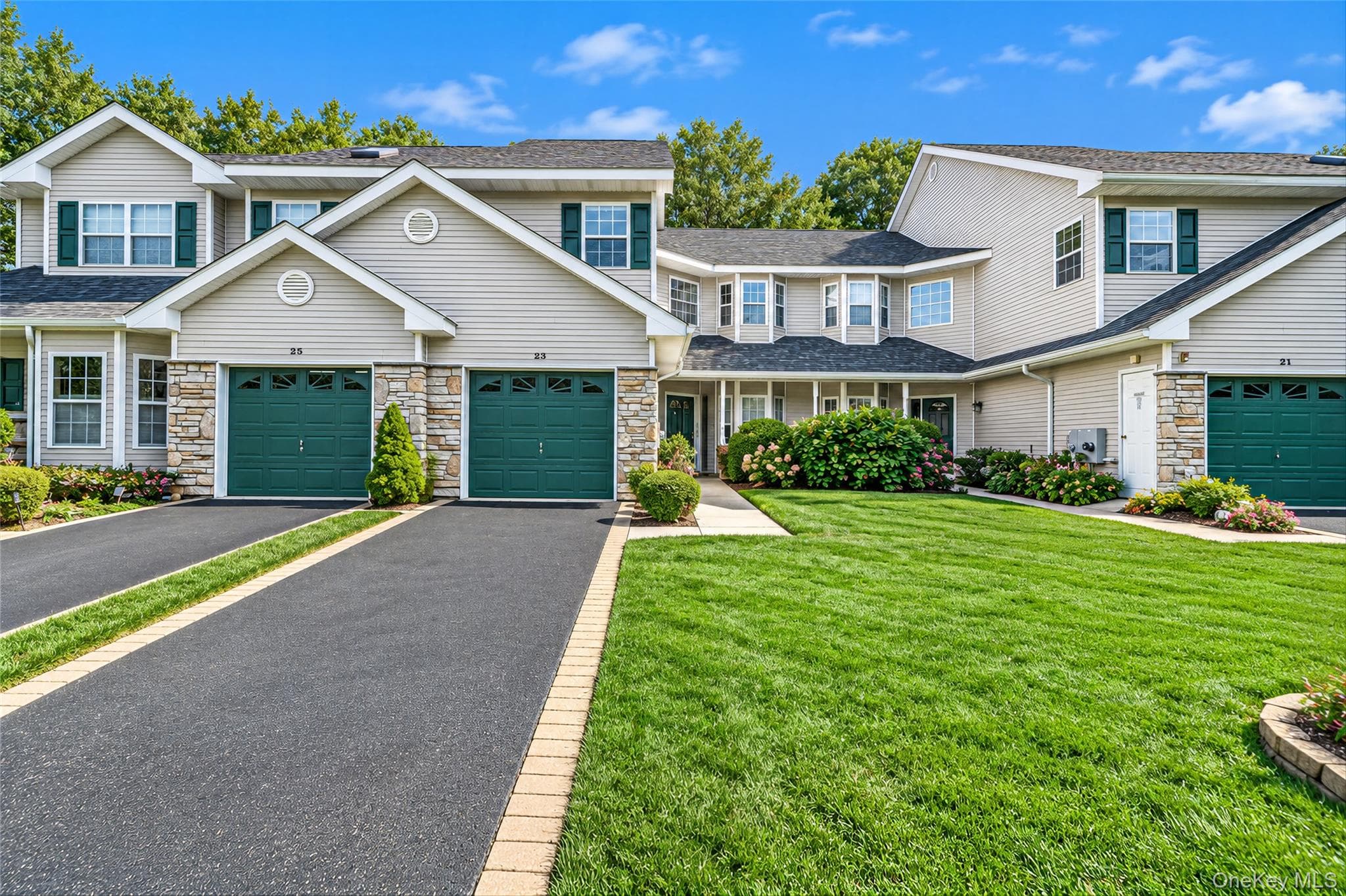 23 Willow Wood Drive thumbnail 4