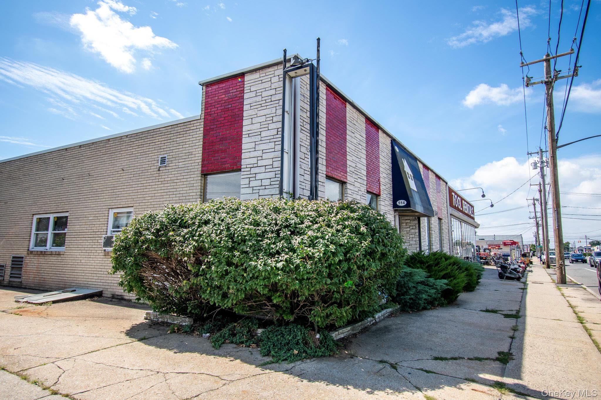 514 Merrick Road thumbnail 2