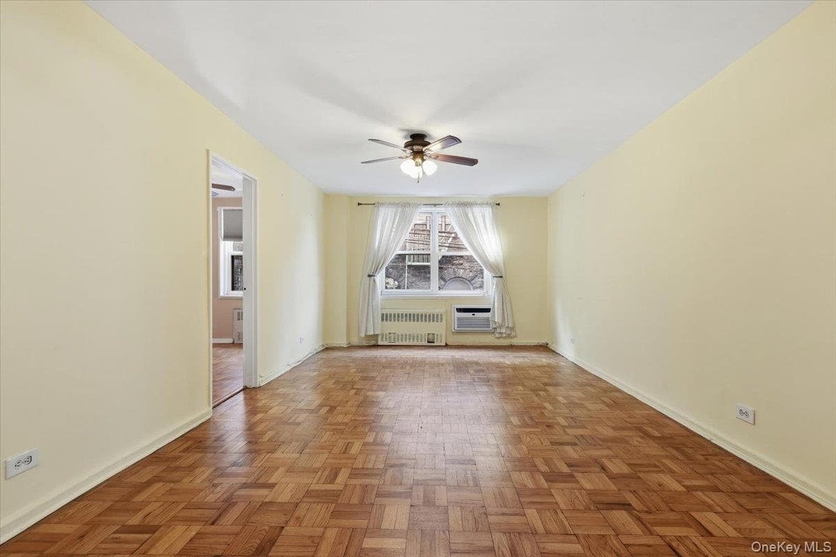 75 W 238th Street Unit: 2D thumbnail 9