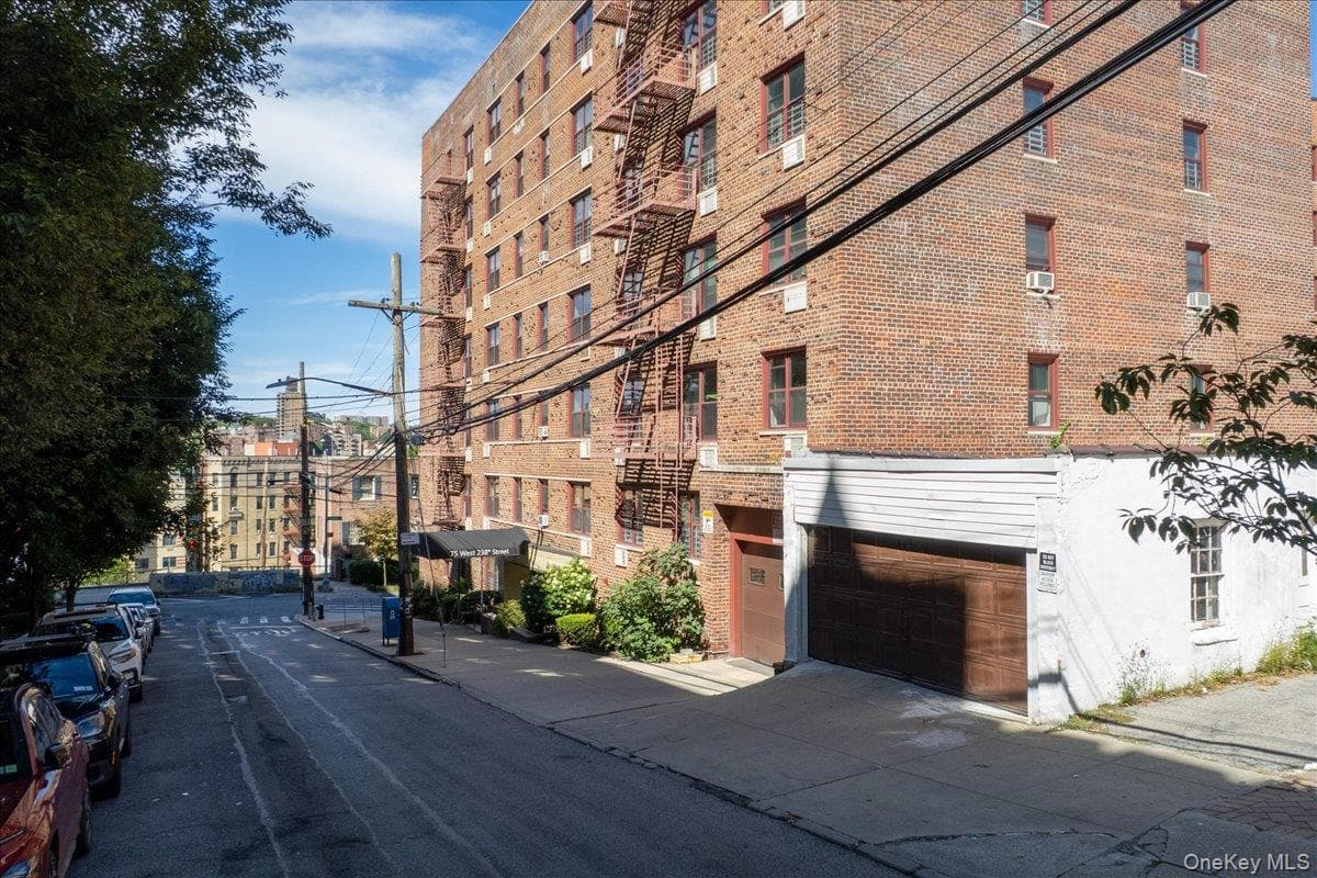 75 W 238th Street Unit: 2D thumbnail 2