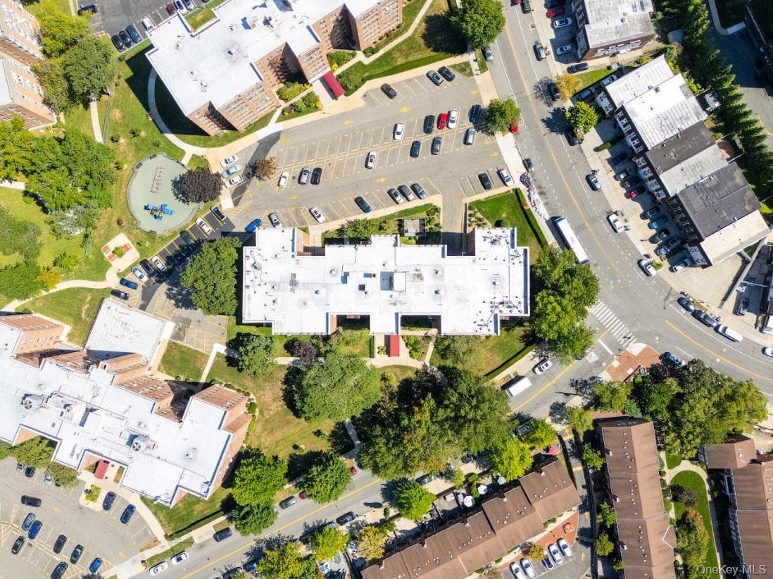 18-75 Corporal Kennedy Street Unit: 3J thumbnail 23