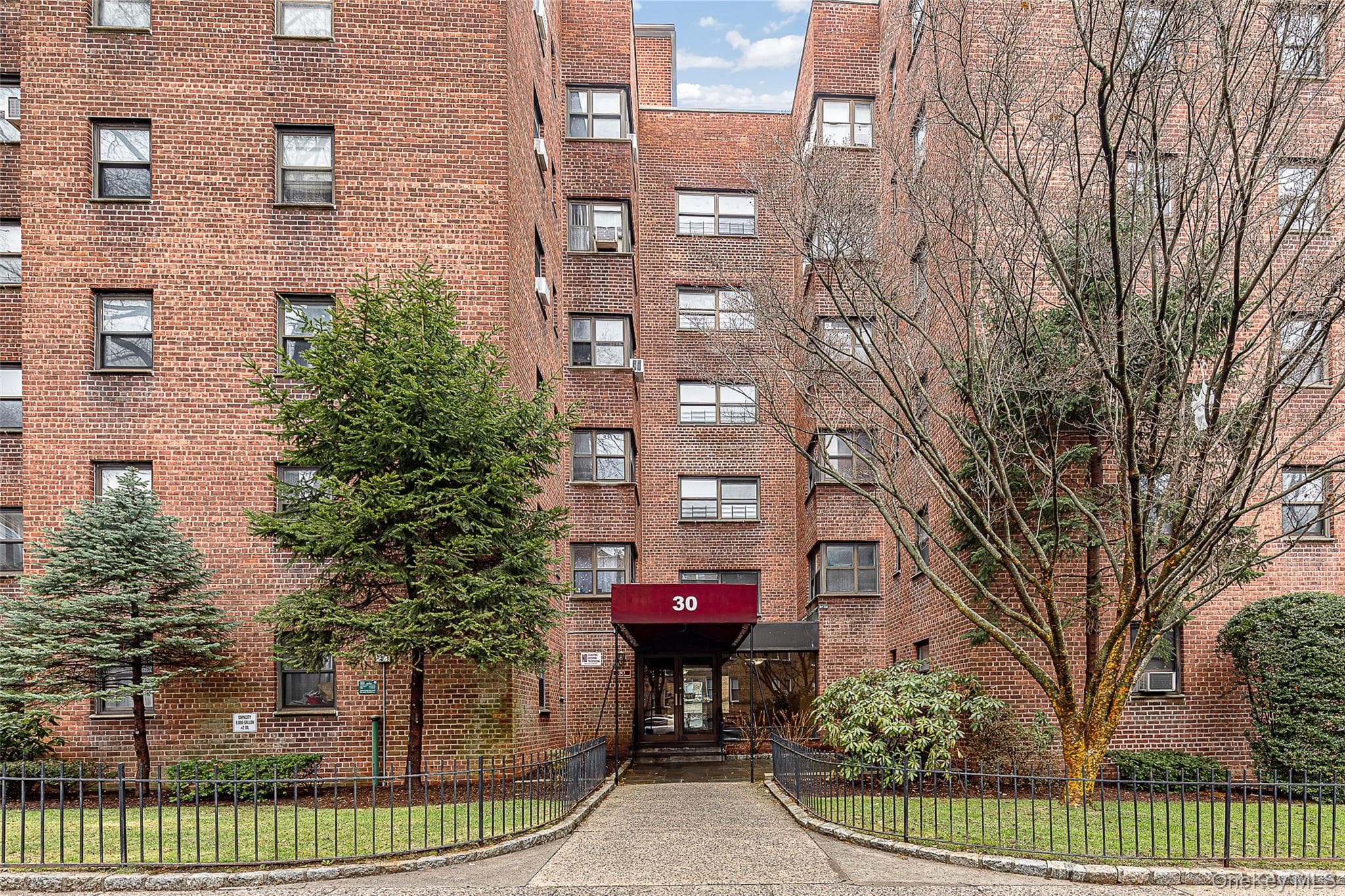 30 Fleetwood Avenue Unit: 2E, Mount Vernon