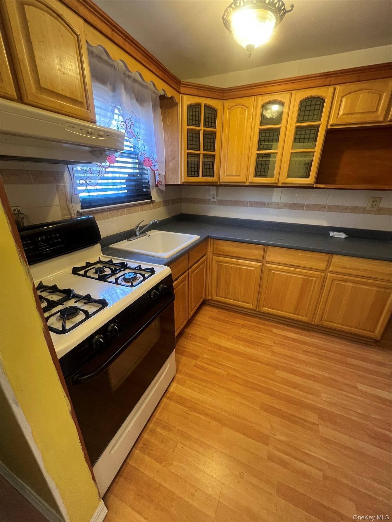 570 Christopher Avenue thumbnail 10