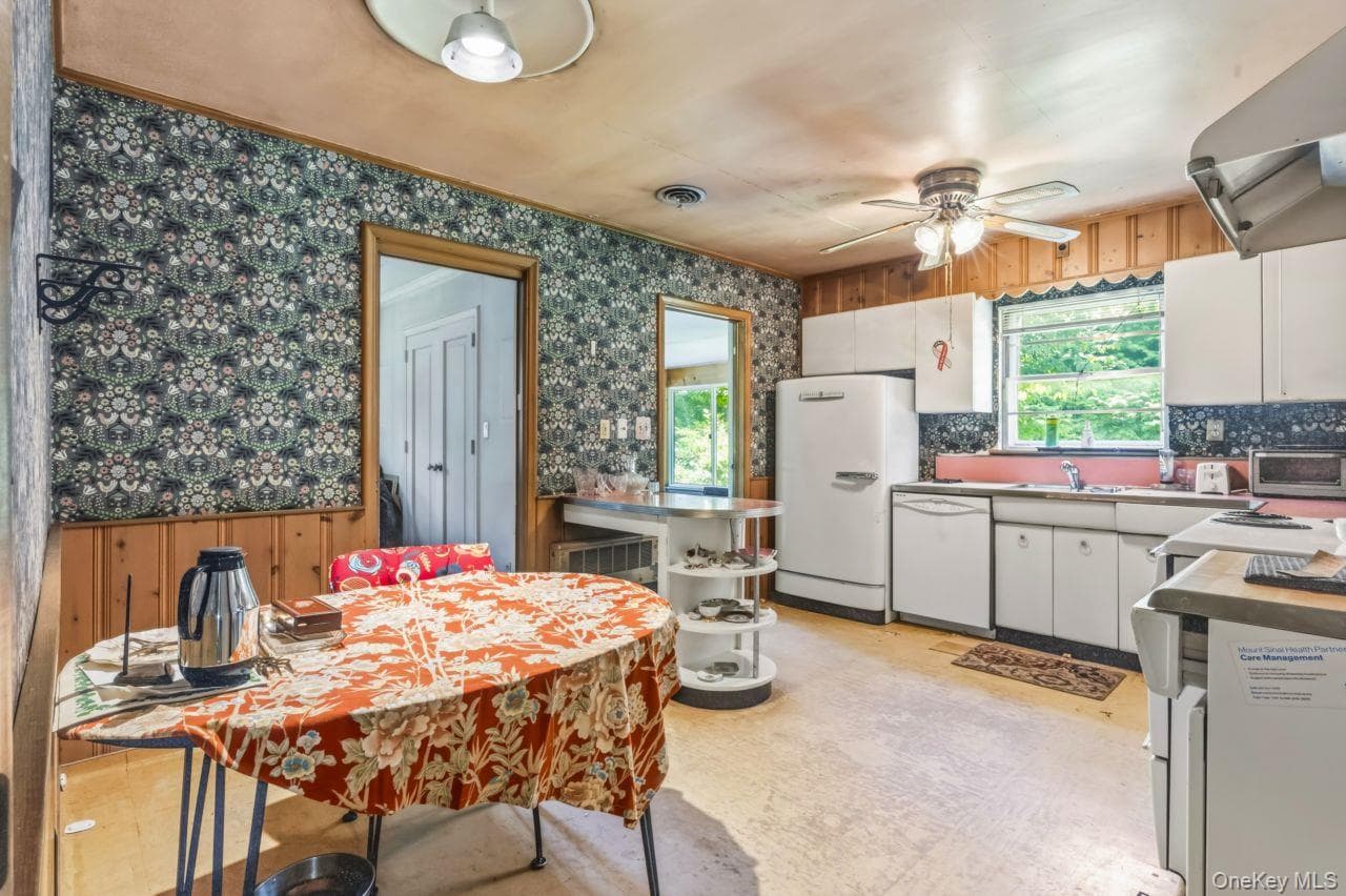 80 Nassau Drive thumbnail 14