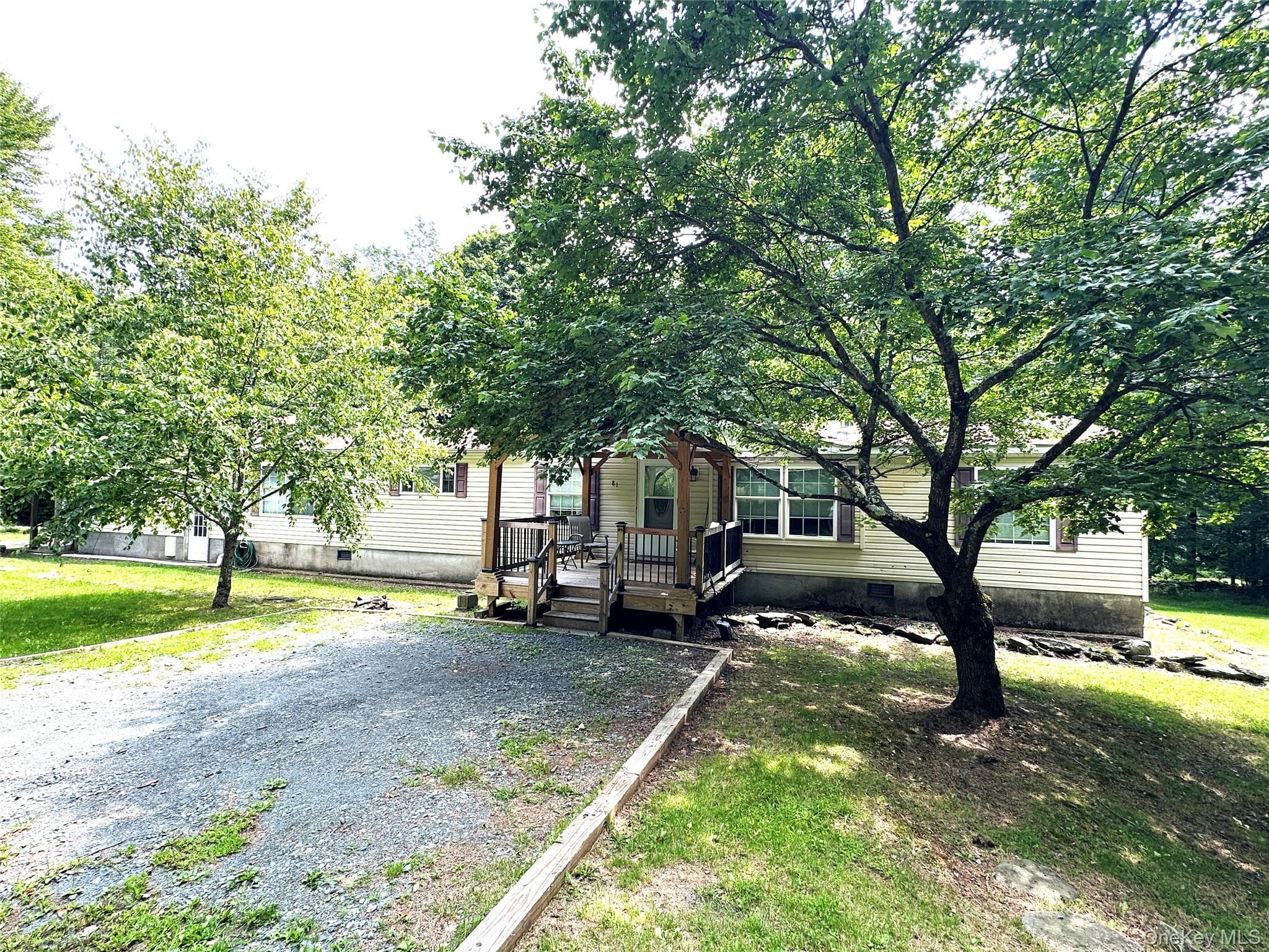 81 Lindholm Road thumbnail 2