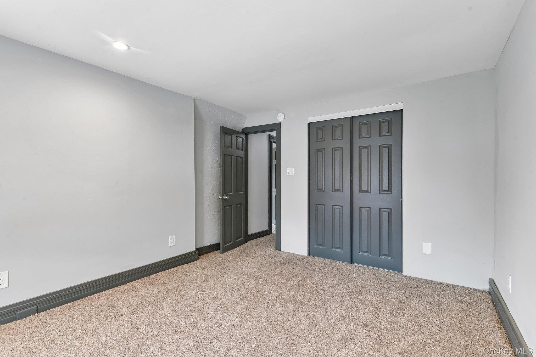 195 River Avenue thumbnail 18