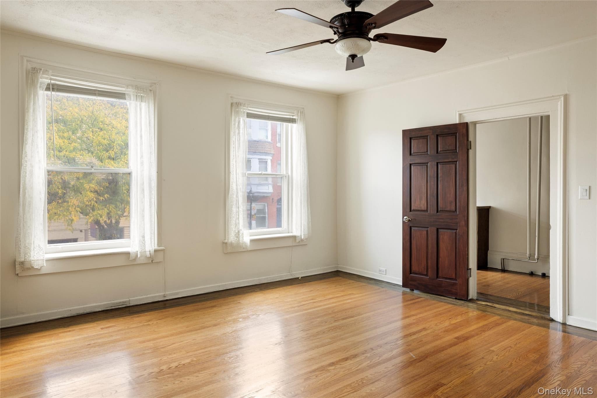 511 Warren Street thumbnail 13