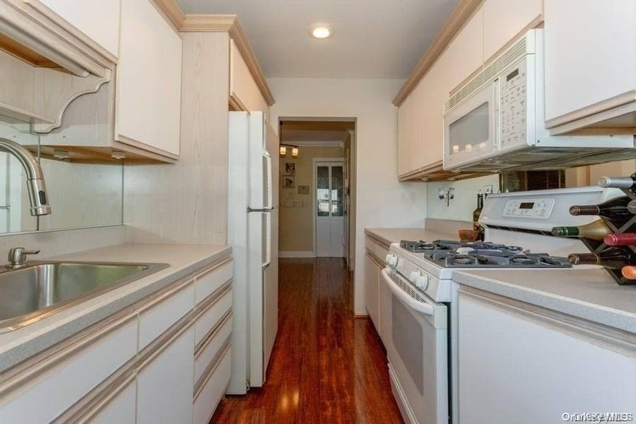 1213 E Broadway Unit: B24 thumbnail 11