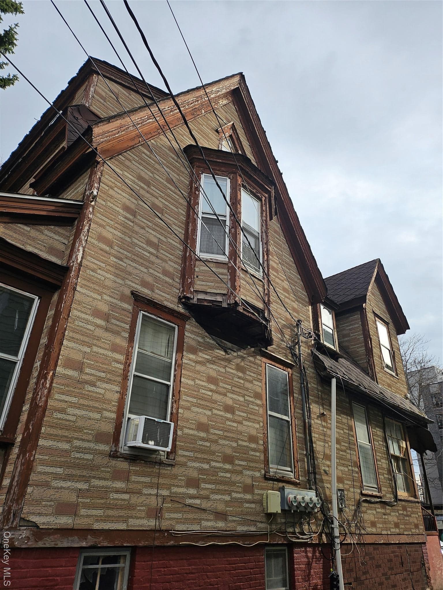 130 134 136 Oliver Avenue thumbnail 2