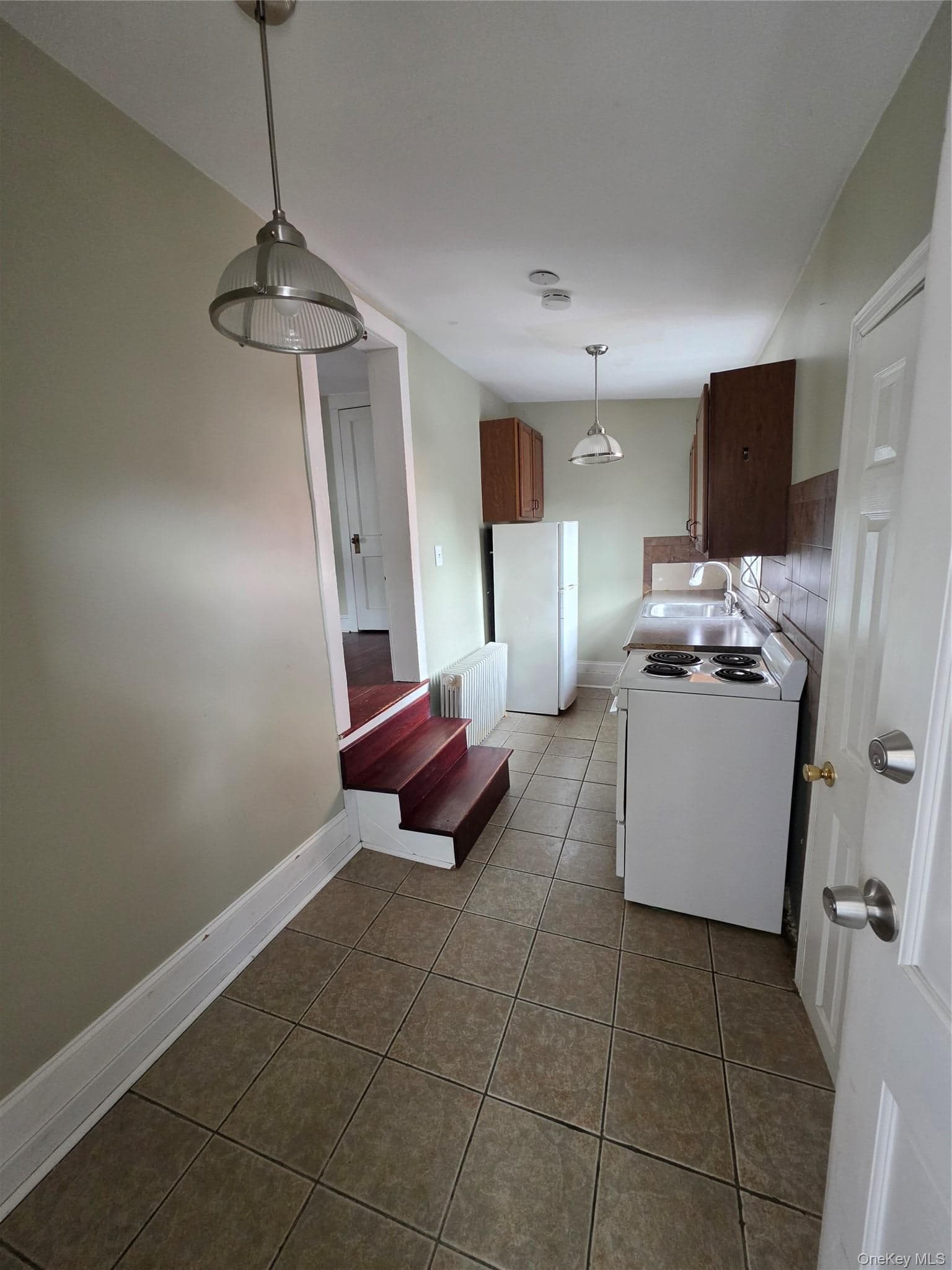 17 N Clover Street thumbnail 26