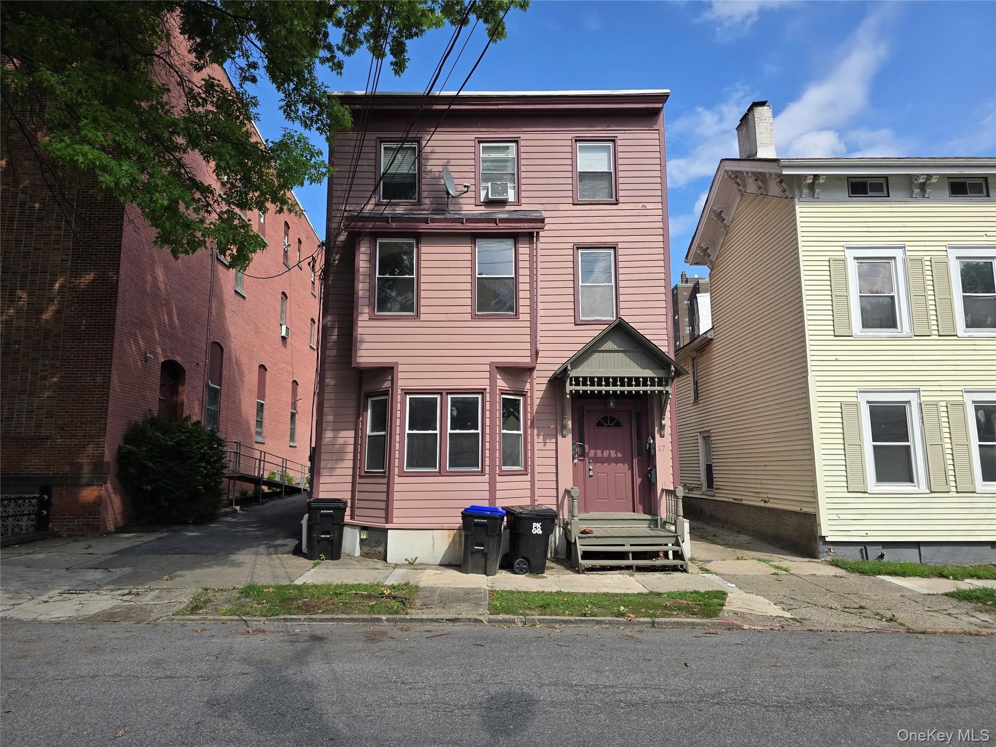 17 N Clover Street, Poughkeepsie