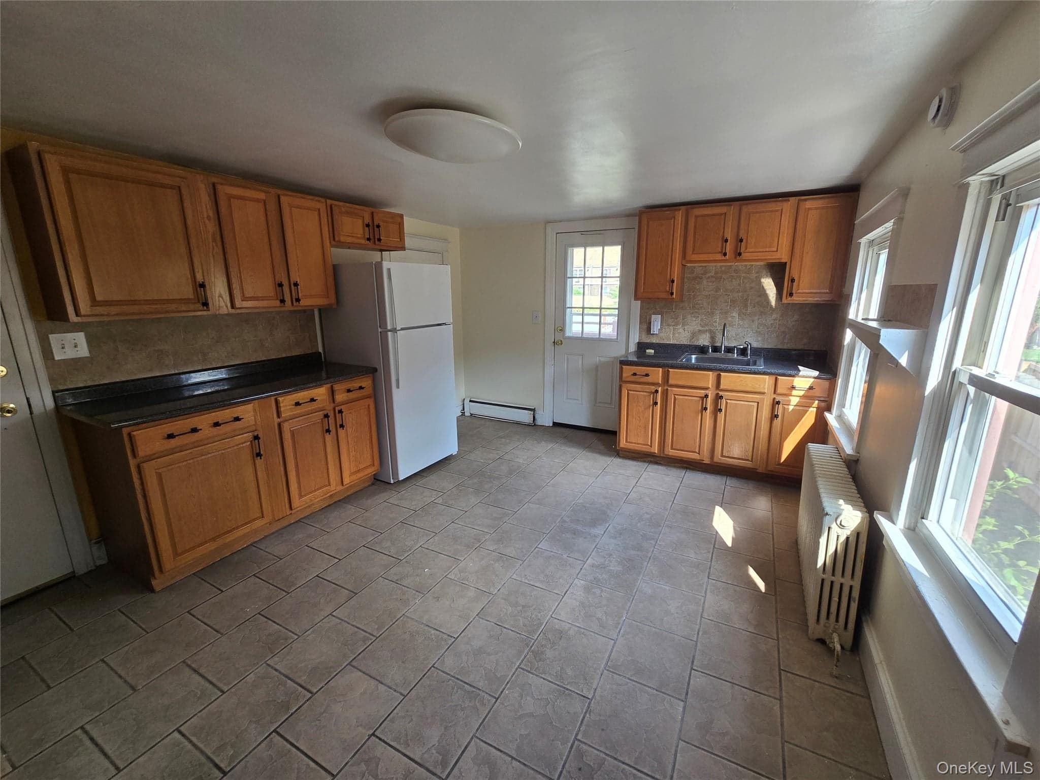 17 N Clover Street thumbnail 23
