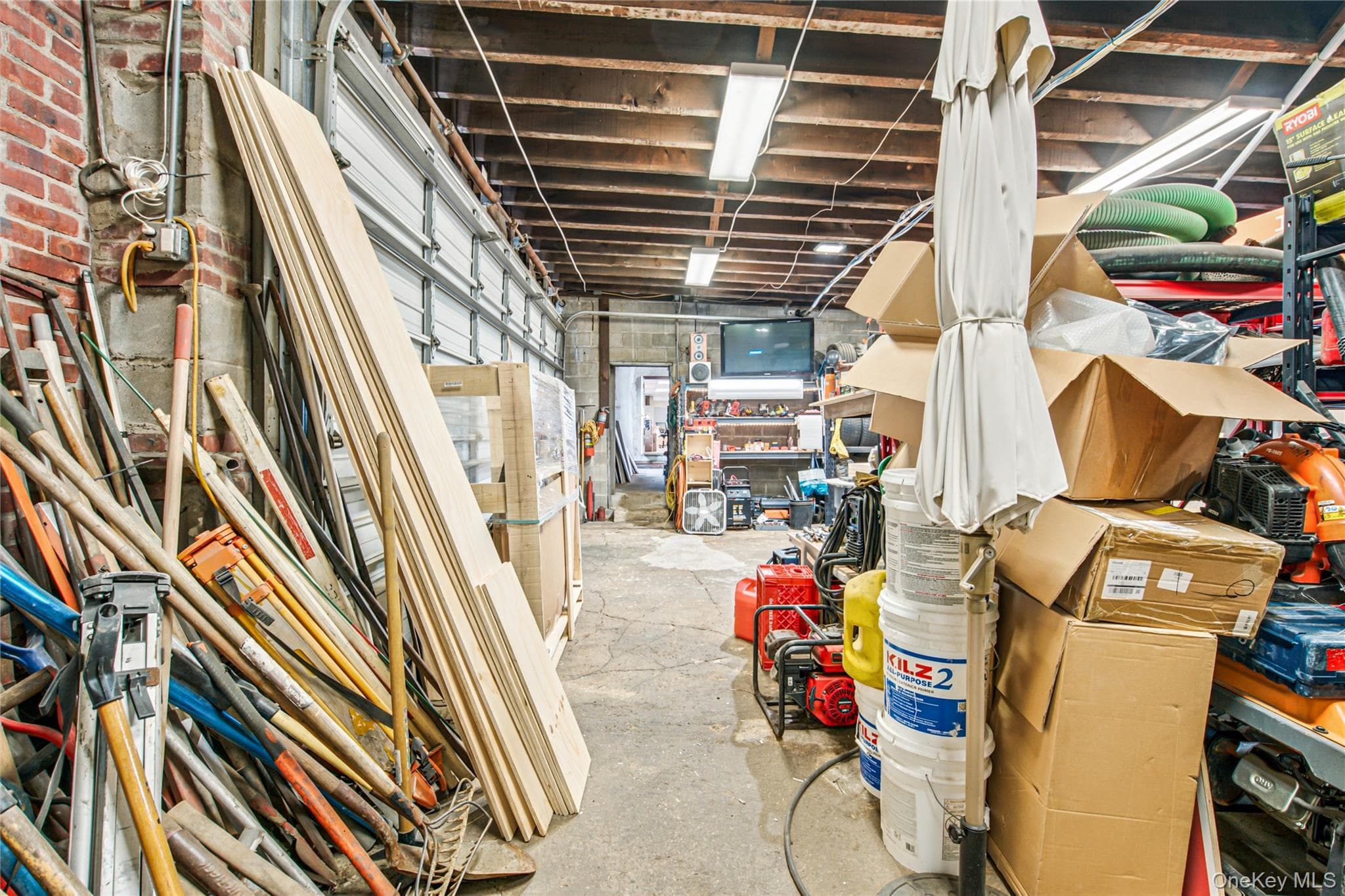 152 Railroad Street thumbnail 18