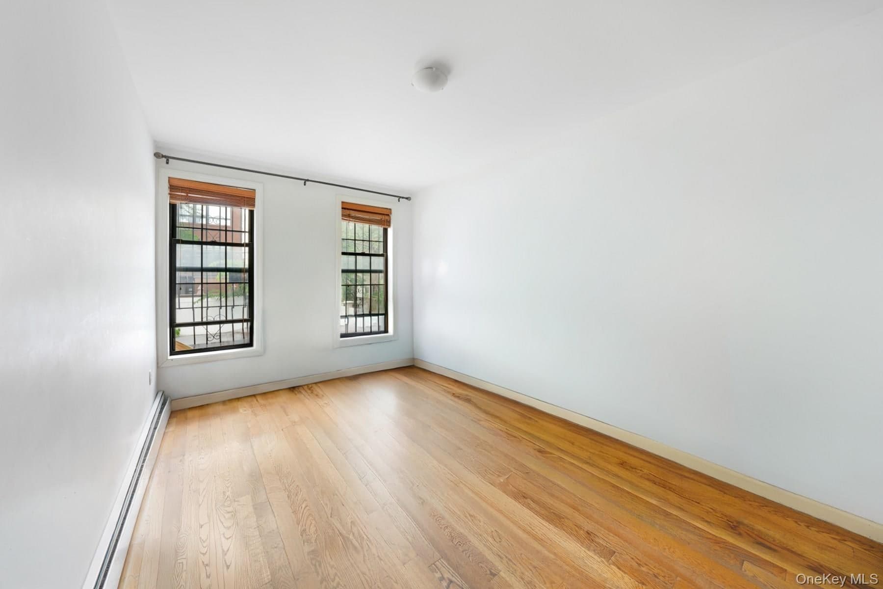 479 Bainbridge Street thumbnail 12