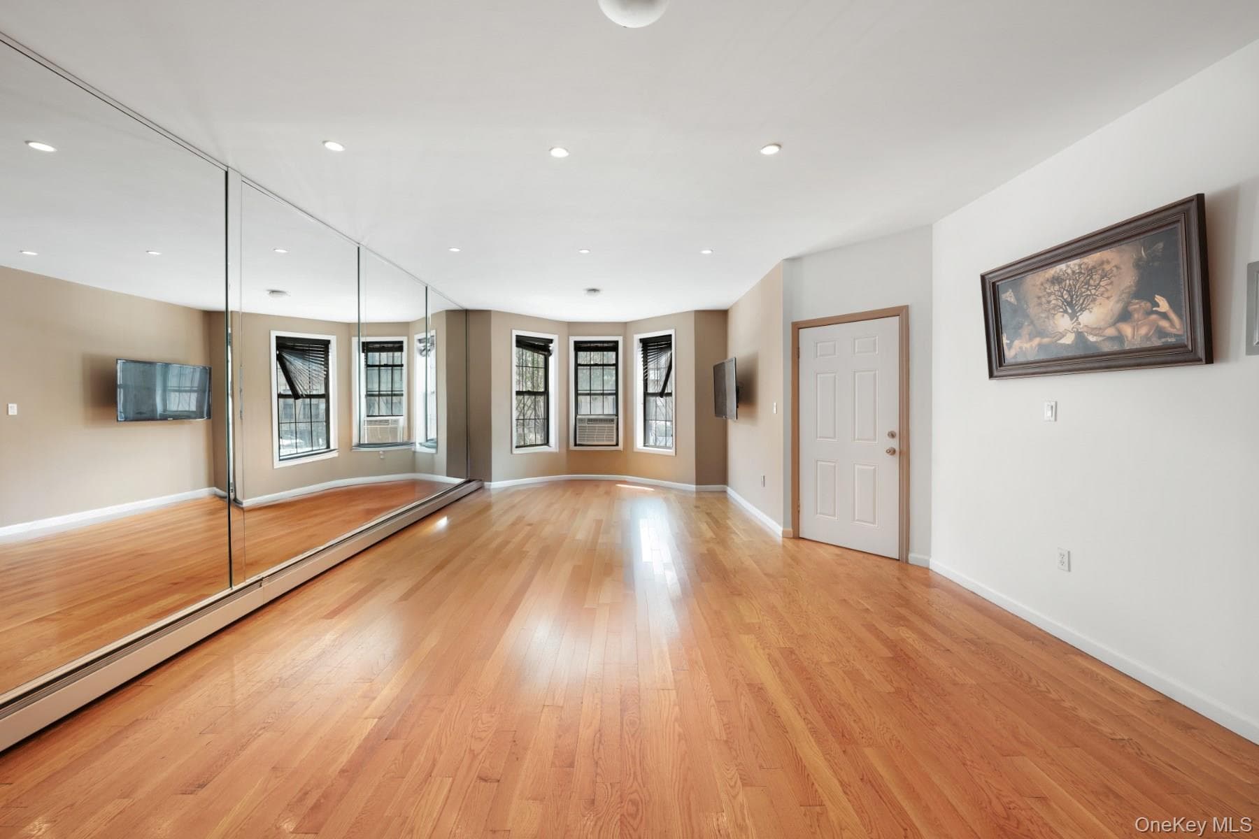 479 Bainbridge Street thumbnail 3