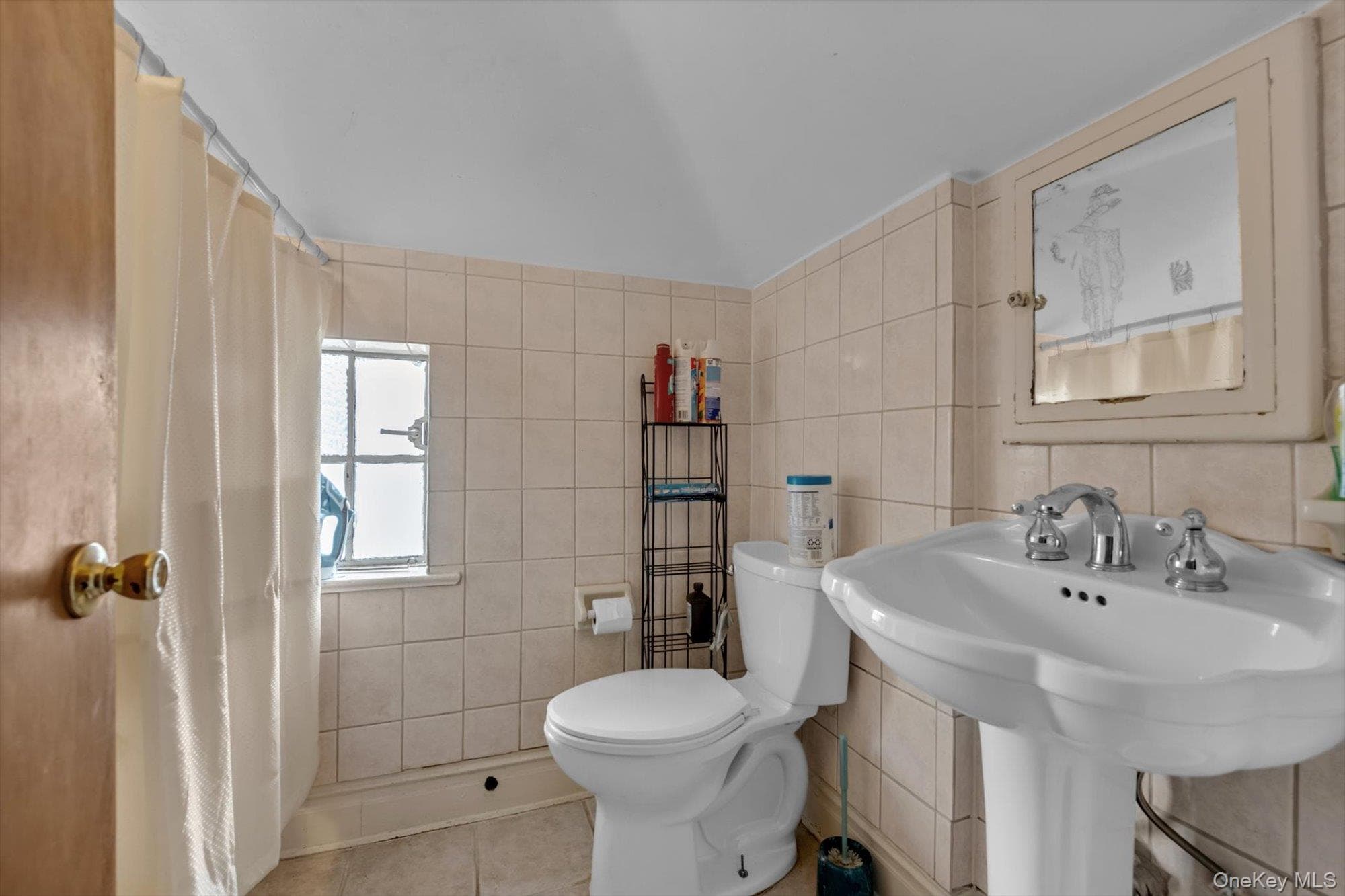 1509 Hewlett Avenue thumbnail 19
