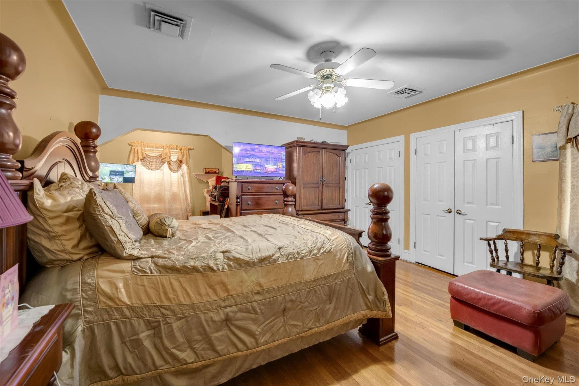 1509 Hewlett Avenue thumbnail 11