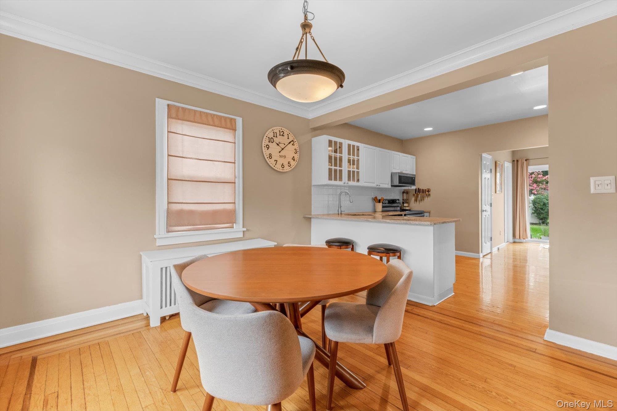 21 Hampton Avenue thumbnail 7