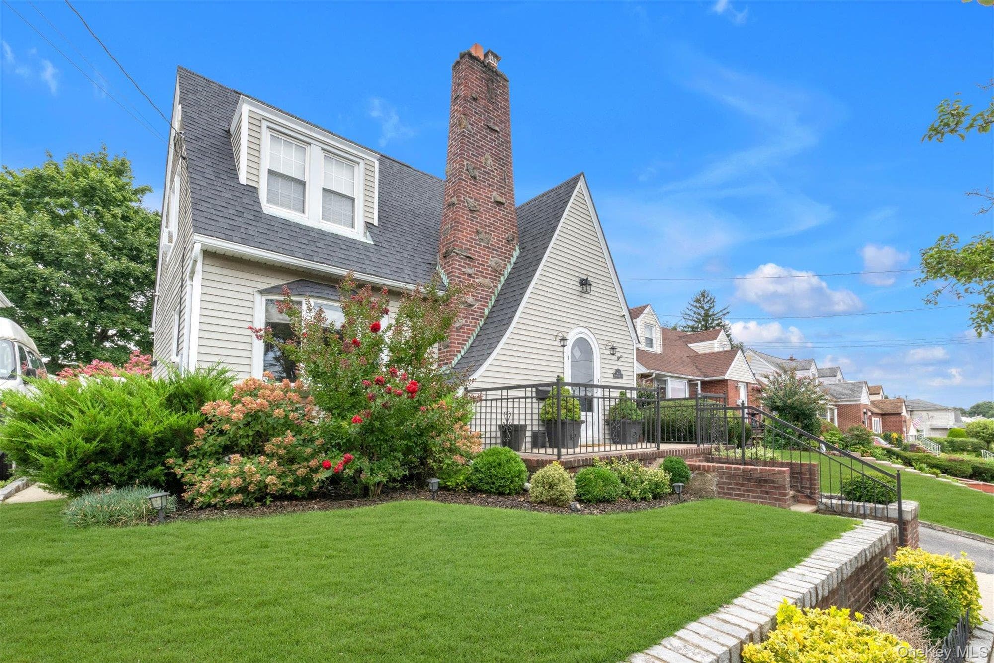 21 Hampton Avenue thumbnail 25