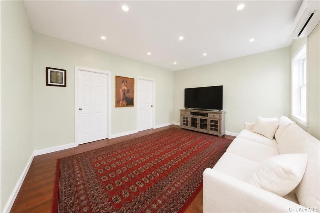 815 Avenue U thumbnail 15