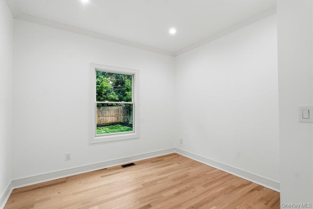 93 Morton Boulevard thumbnail 24