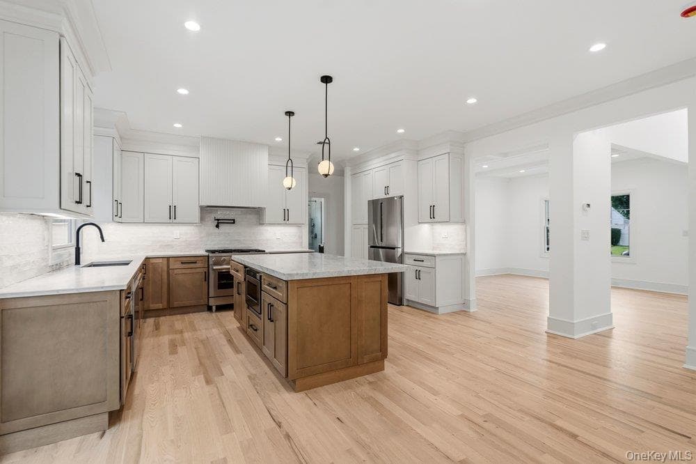 93 Morton Boulevard thumbnail 18