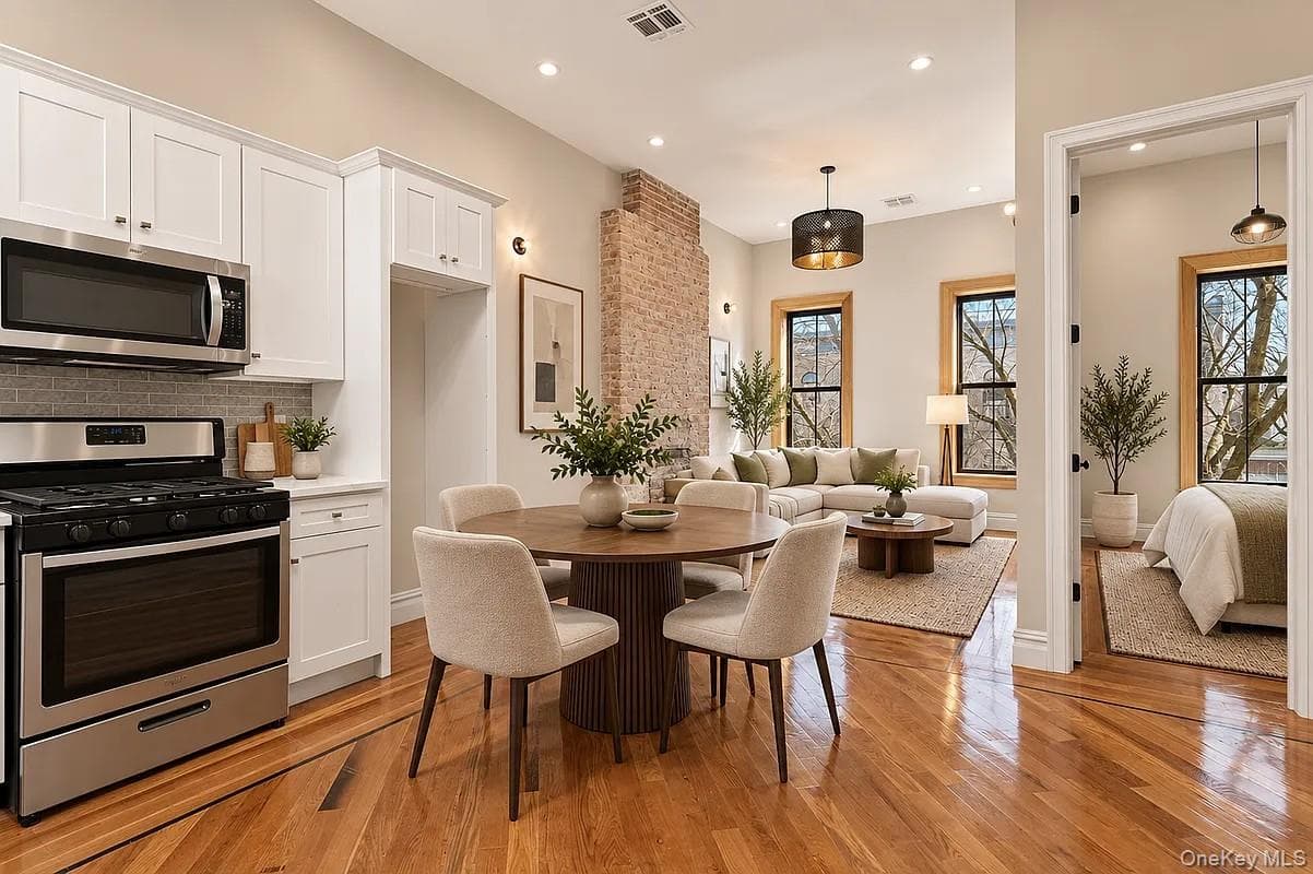 173 Cooper Street Unit: TH thumbnail 5