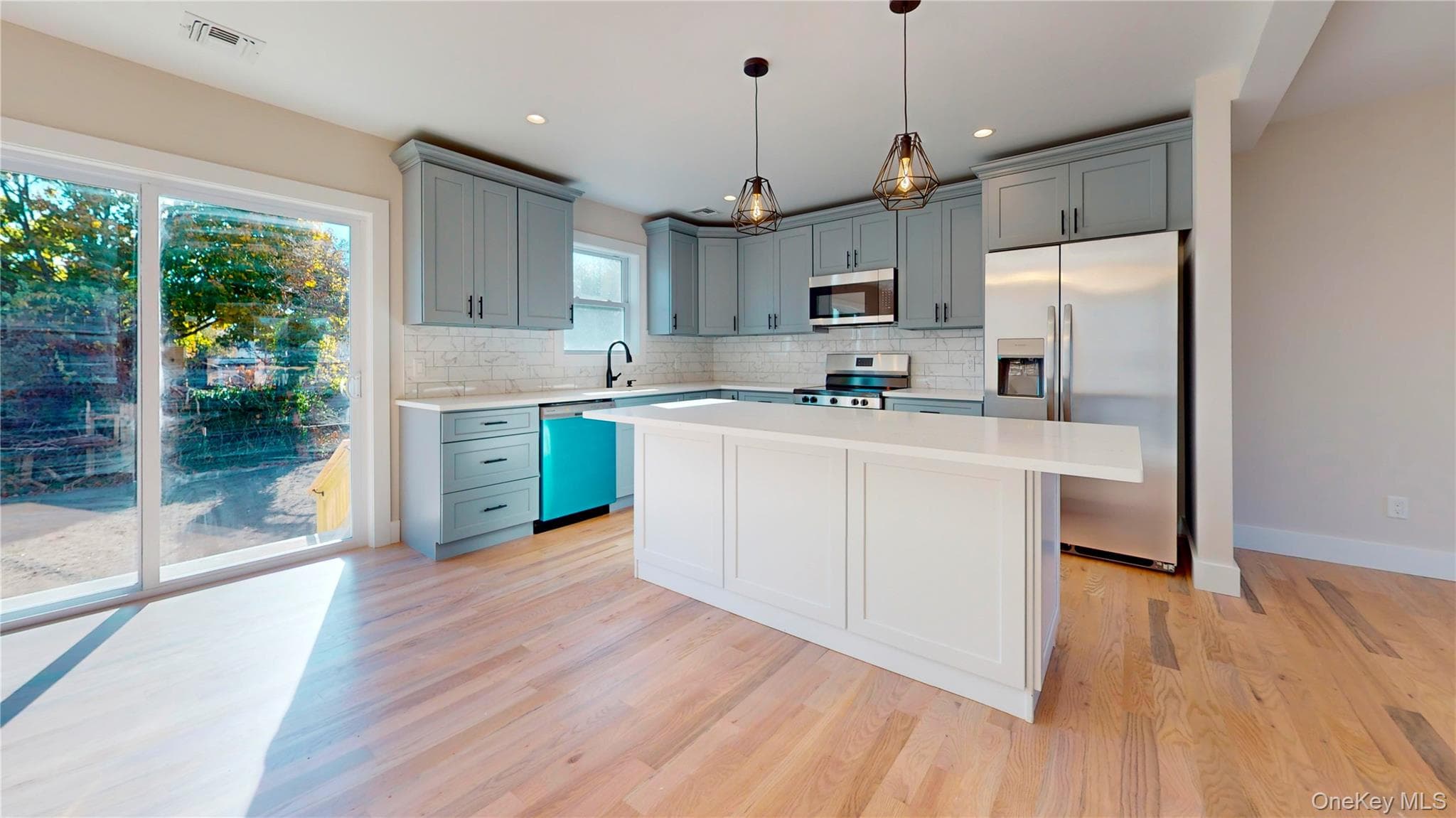 66 W Rugby Drive thumbnail 4