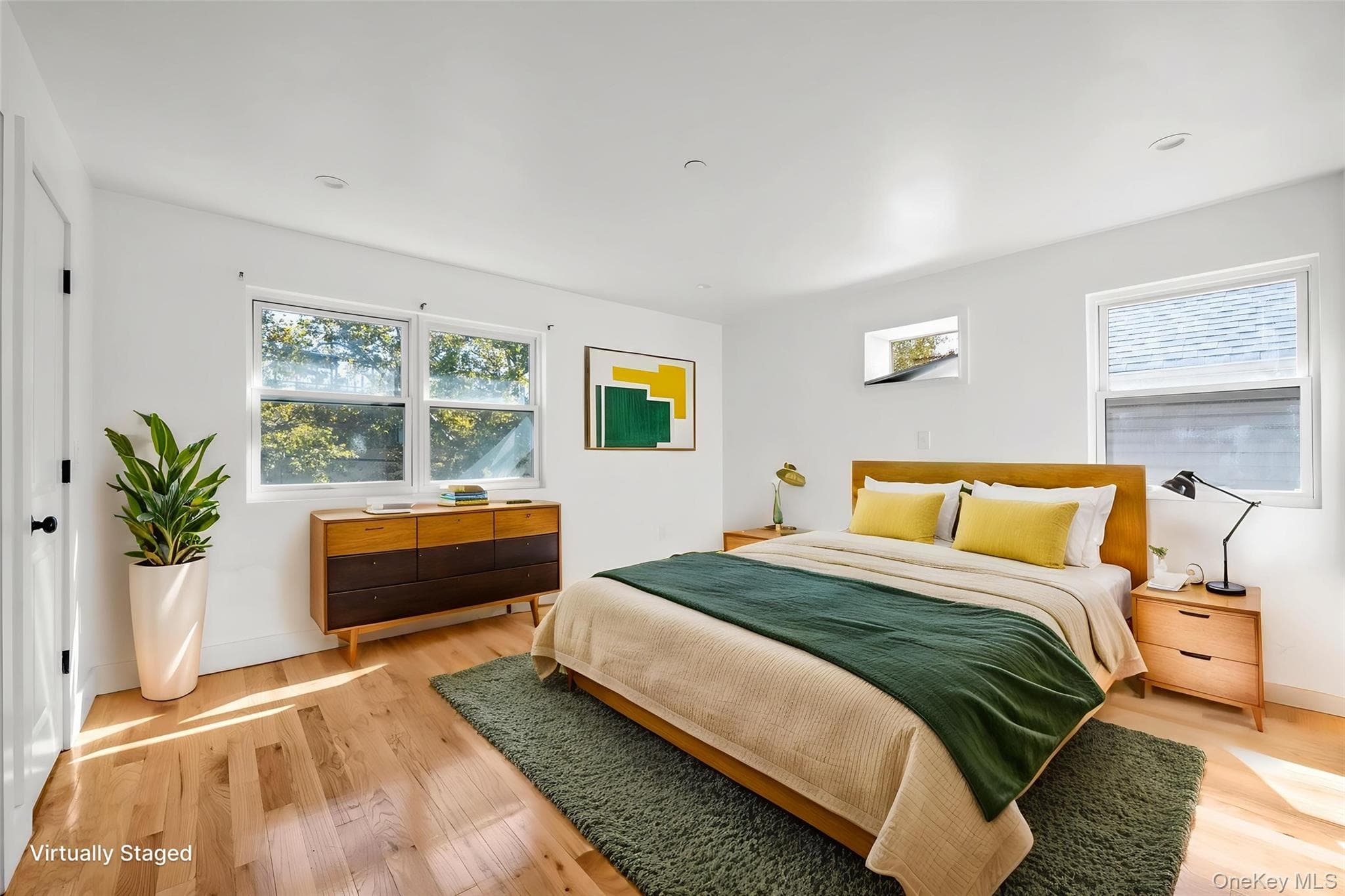 2437 Beach Channel Drive thumbnail 18