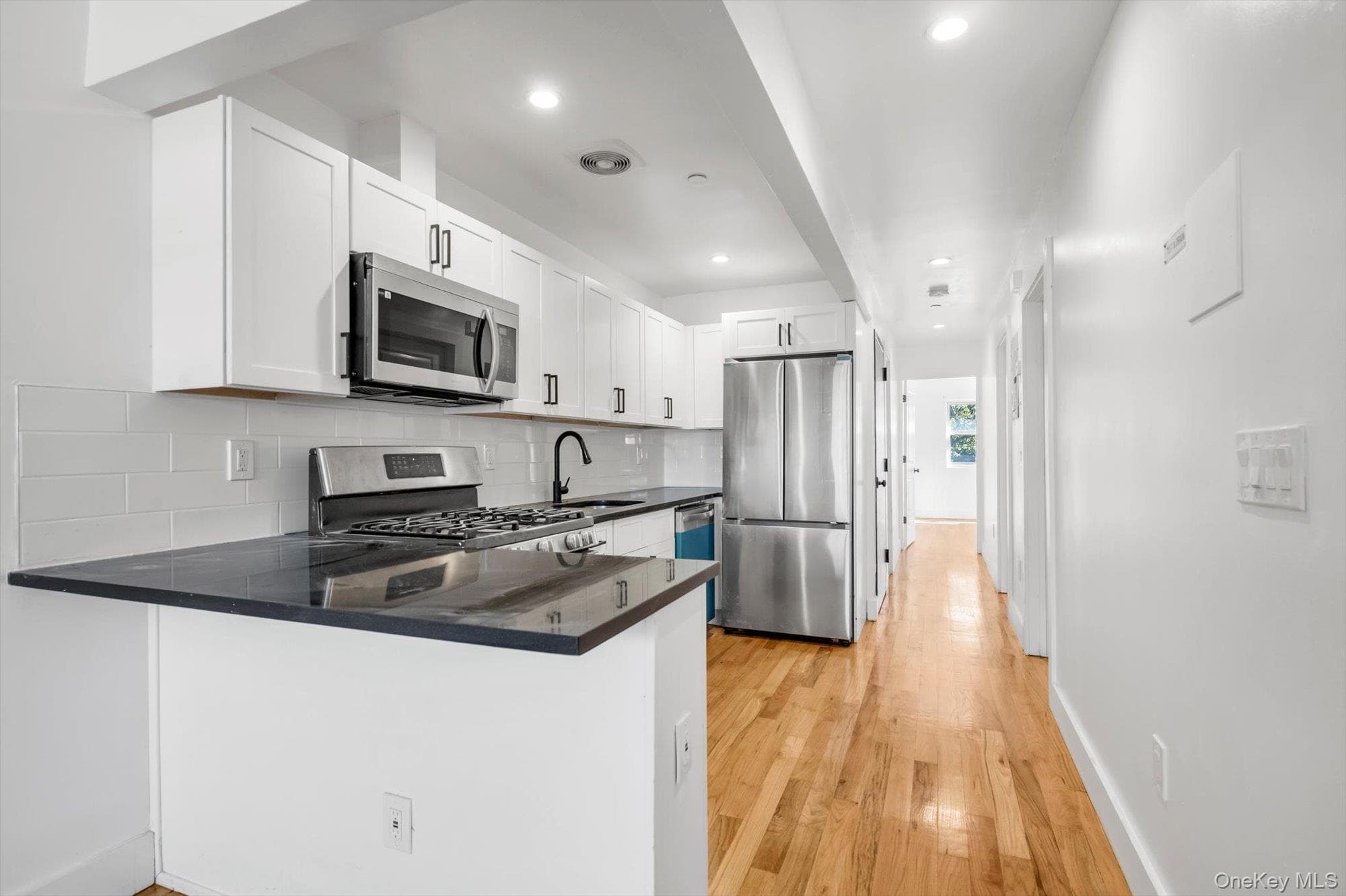 2437 Beach Channel Drive thumbnail 16