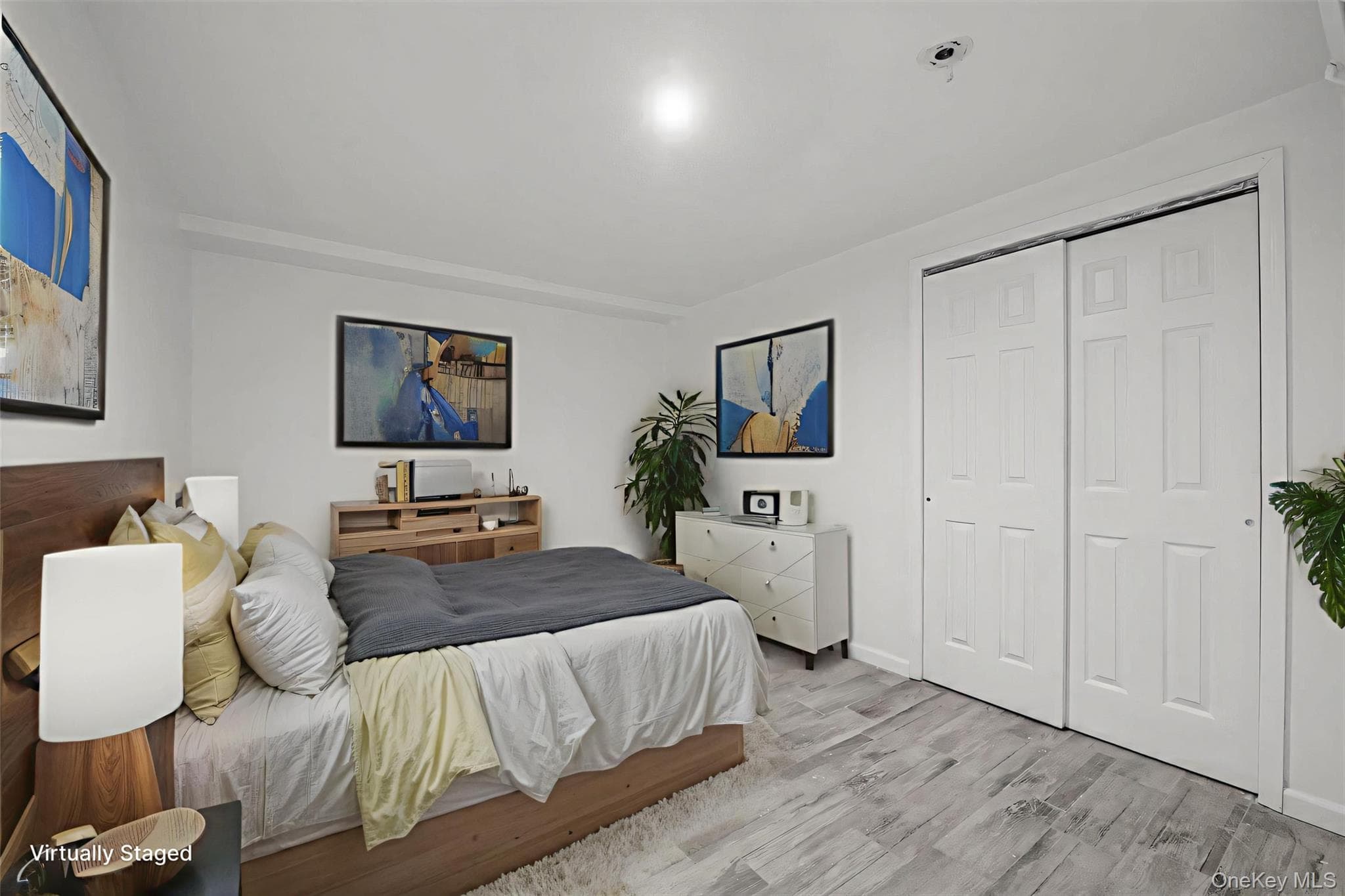 2437 Beach Channel Drive thumbnail 7